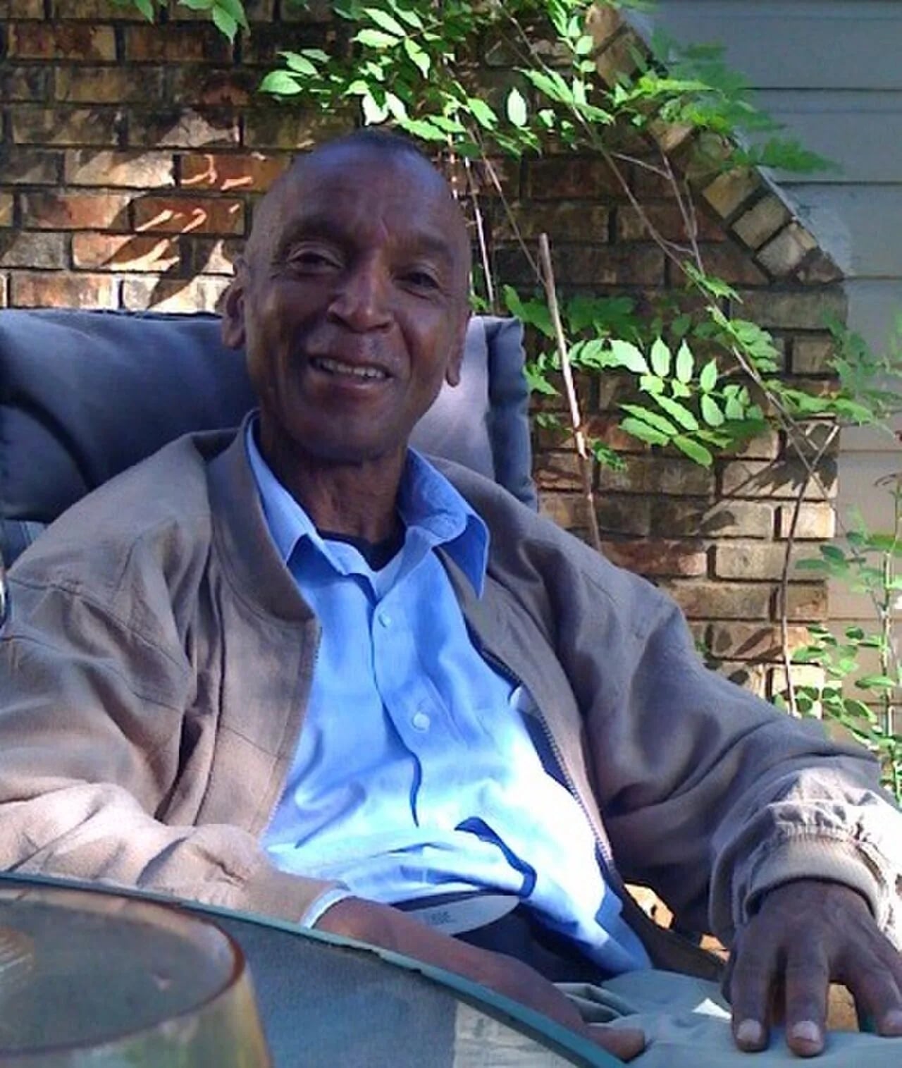 Porträt von Jerry Harris (1945–2016) – Gedenkseite