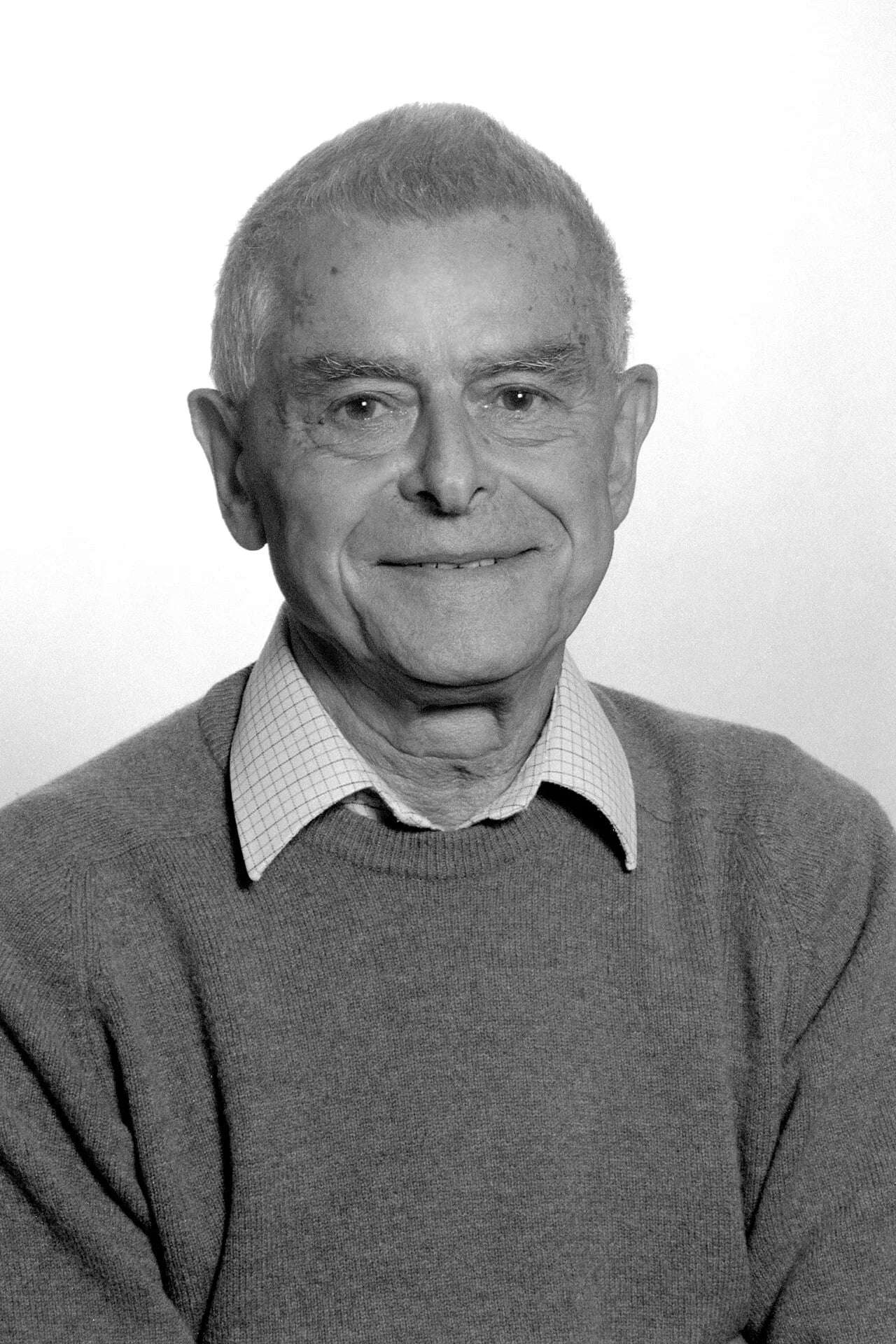 Portrait of Jerry Morris (1910–2009) – memorial page
