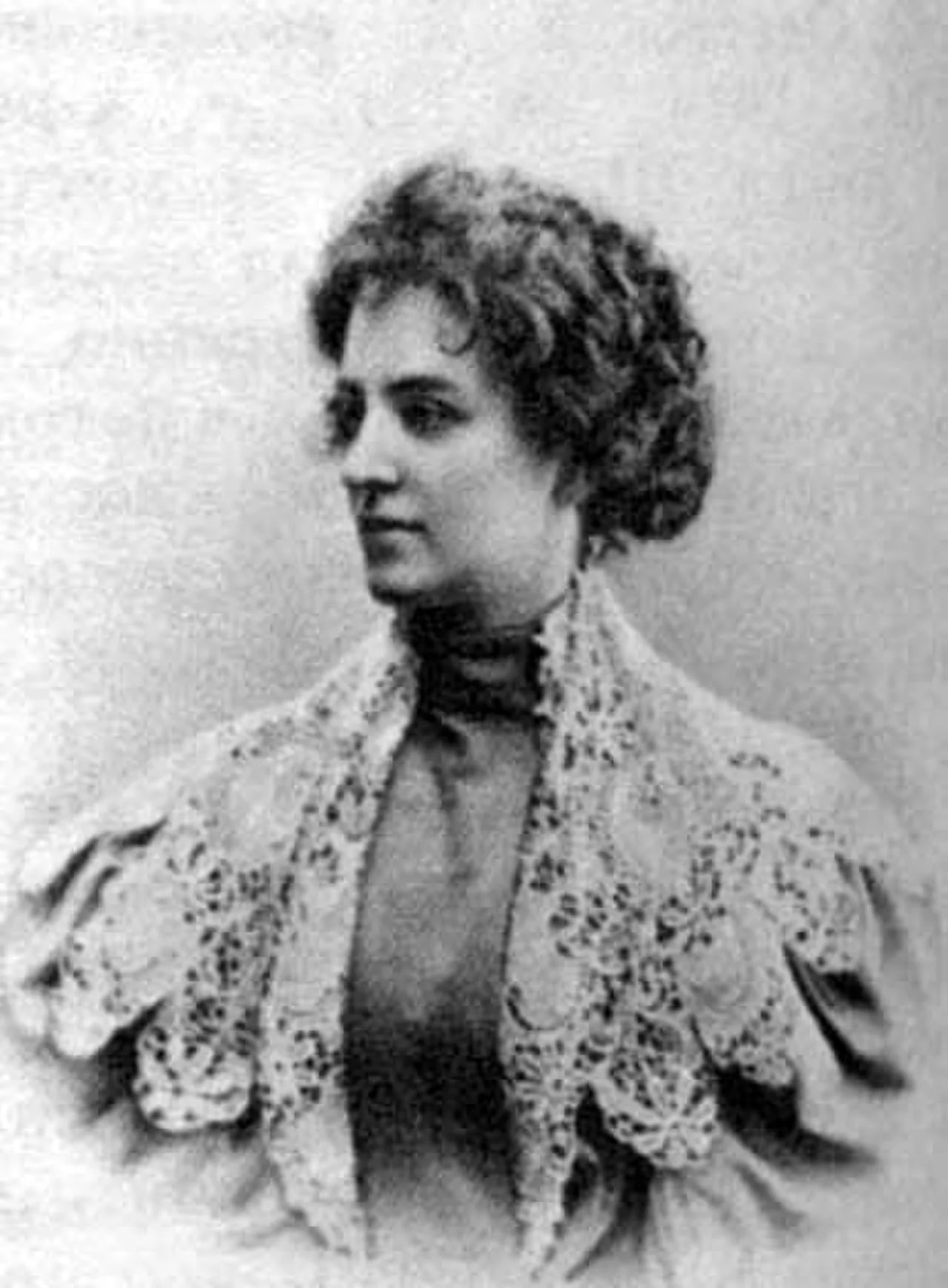 Portrait of Sinaida Hippius (1869–1945) – memorial page