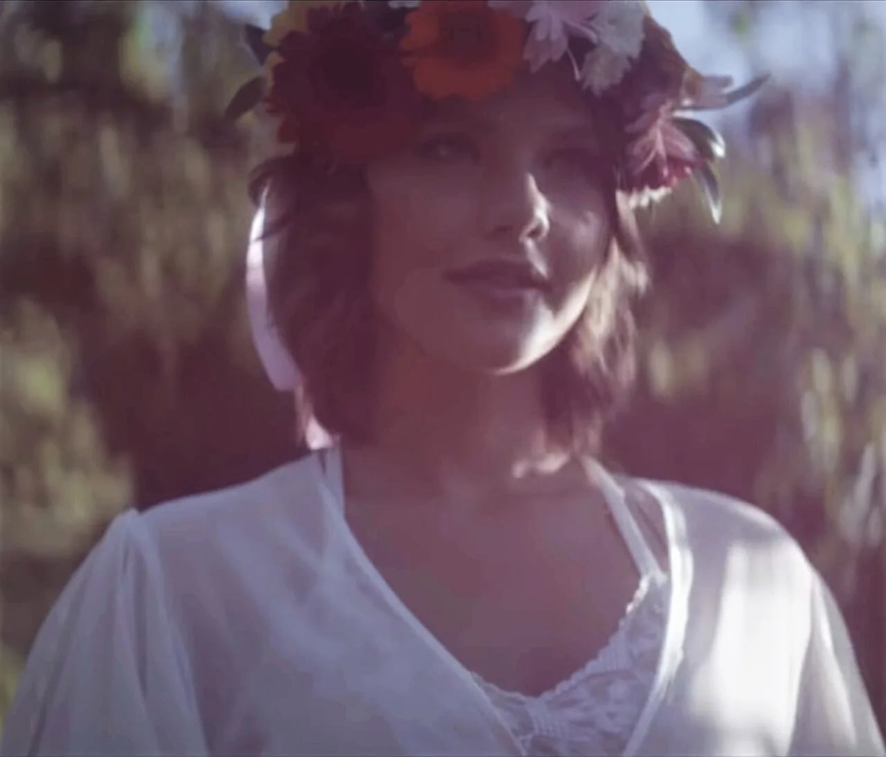 Portrait of Elly Mayday (1988–2019) – memorial page