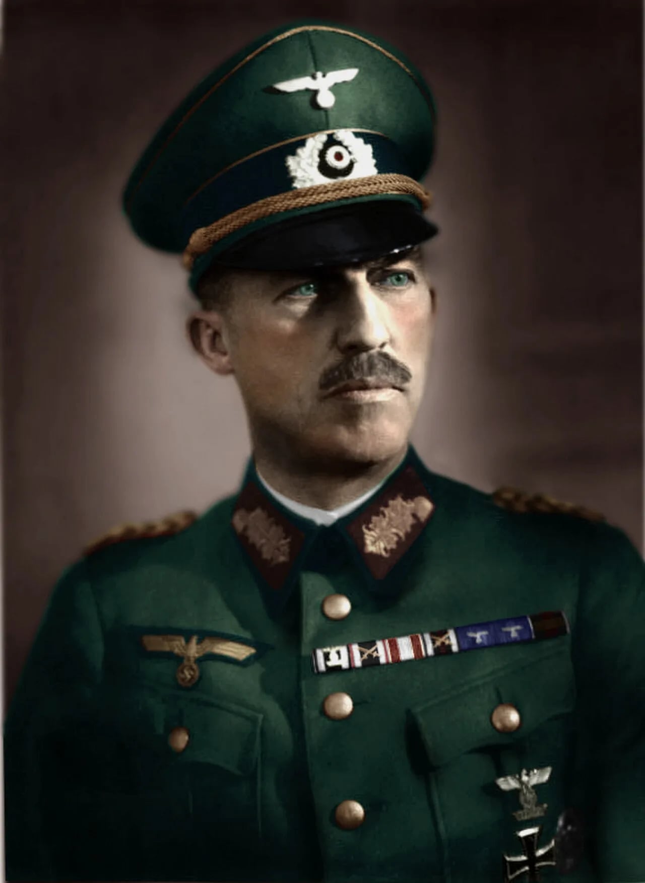 Portrait of Paul von Hase (1885–1944) – memorial page