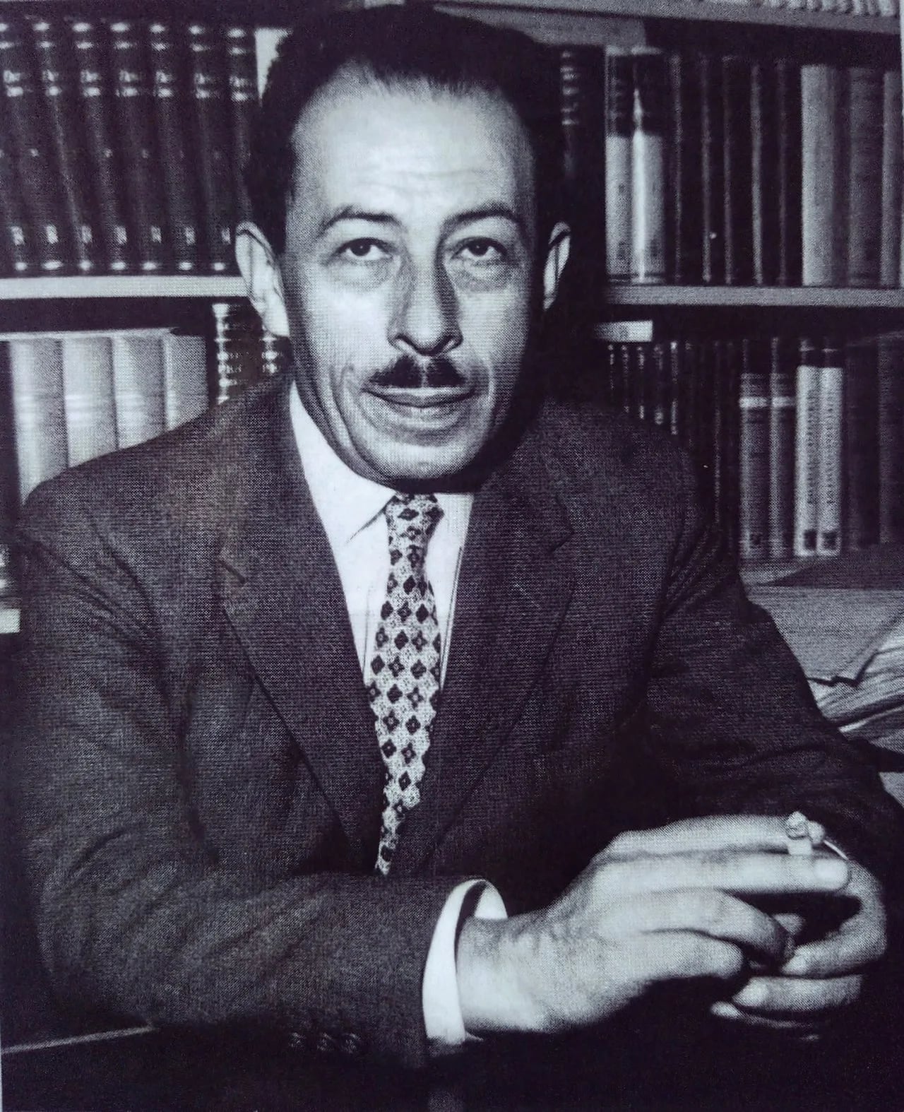 Portrait of Arturo Valencia Zea (1914–1993) – memorial page