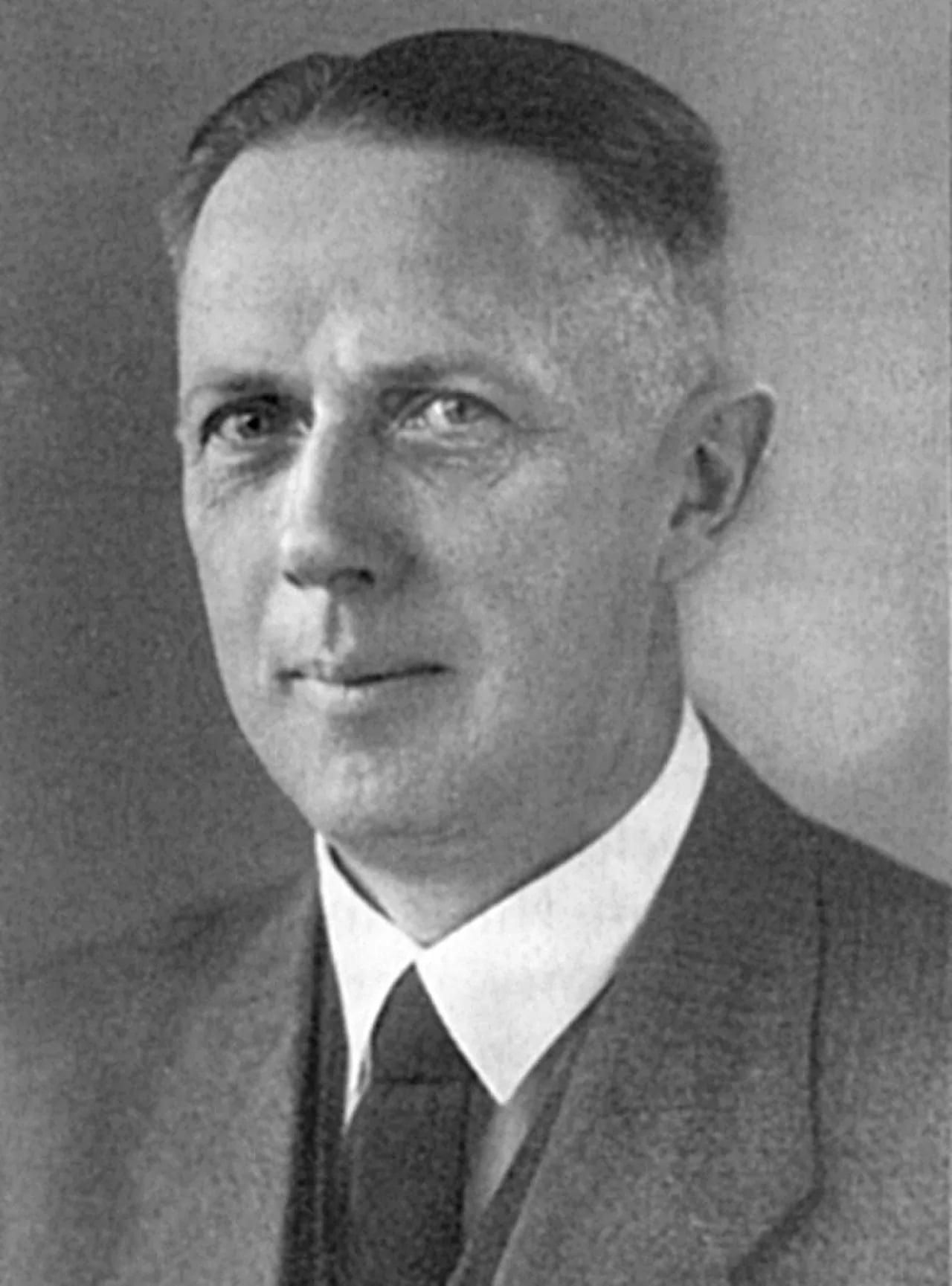 Portrait of Friedrich Wilhelm Kritzinger (1890–1947) – memorial page