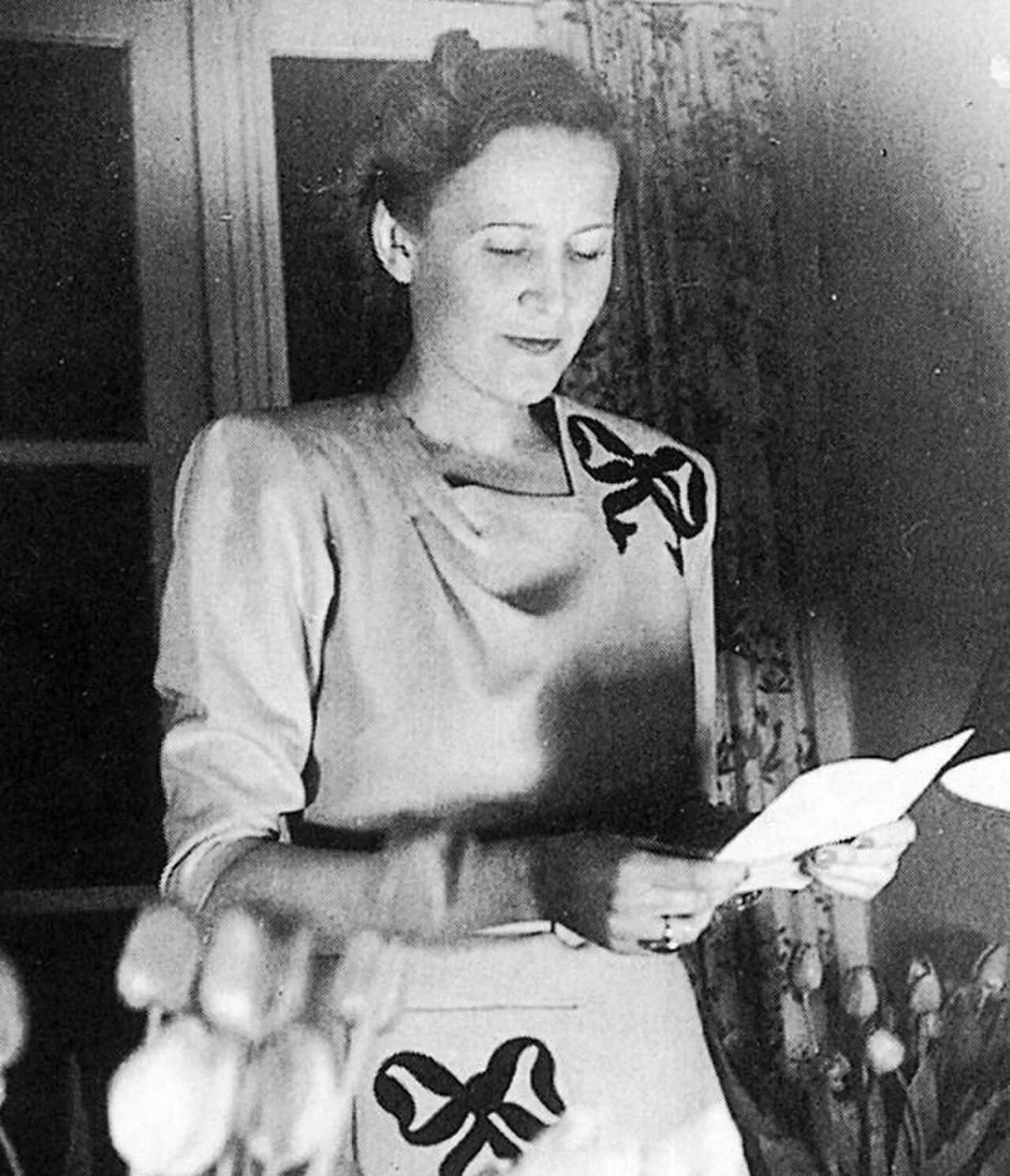 Portrait of Jutta Graae (1906–1997) – memorial page