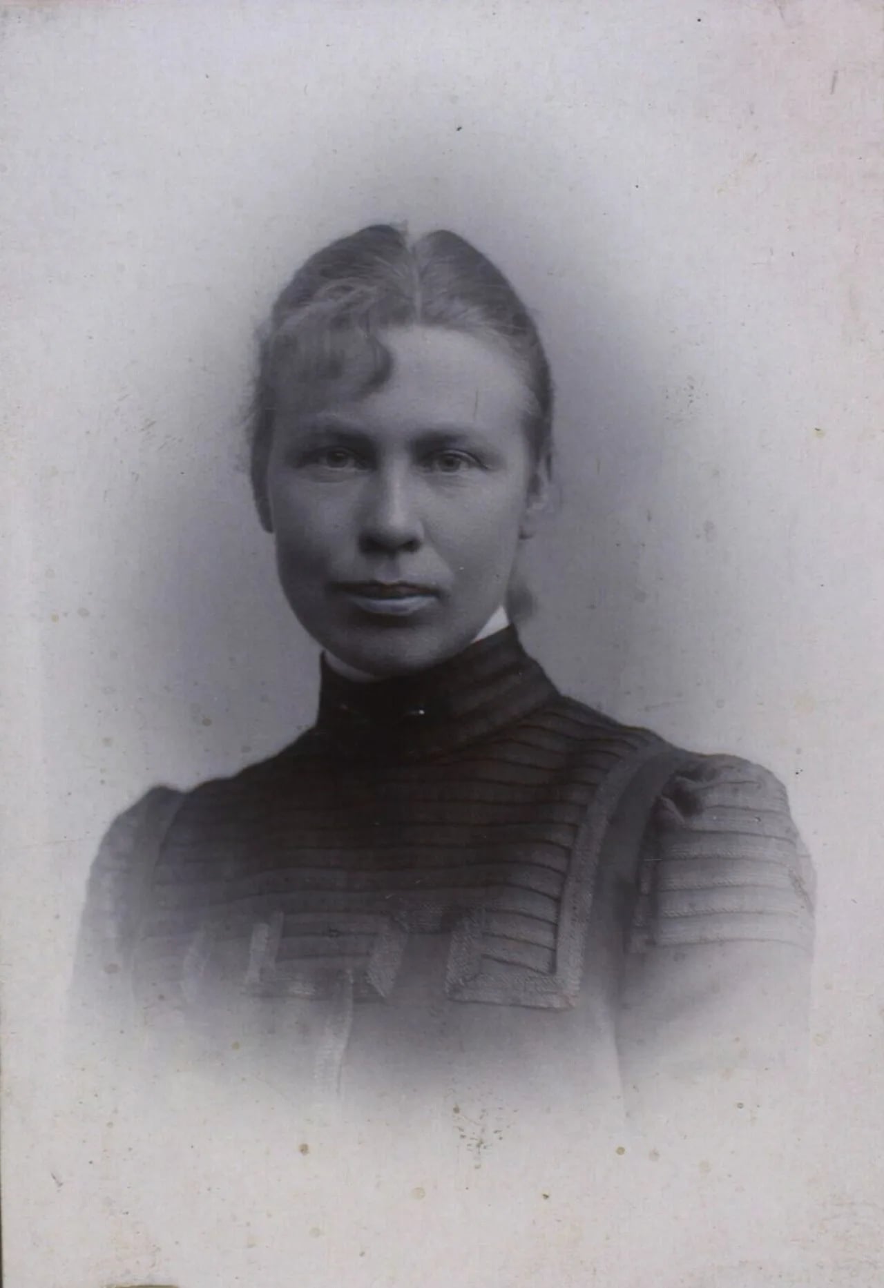 Portrait of Margrethe Thiele (1868–1928) – memorial page