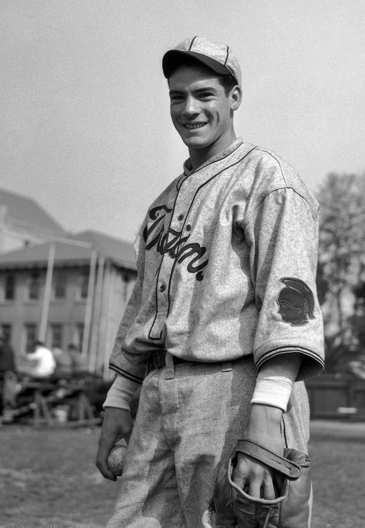 Porträt von Joe Gonzales (1915–1996) – Gedenkseite