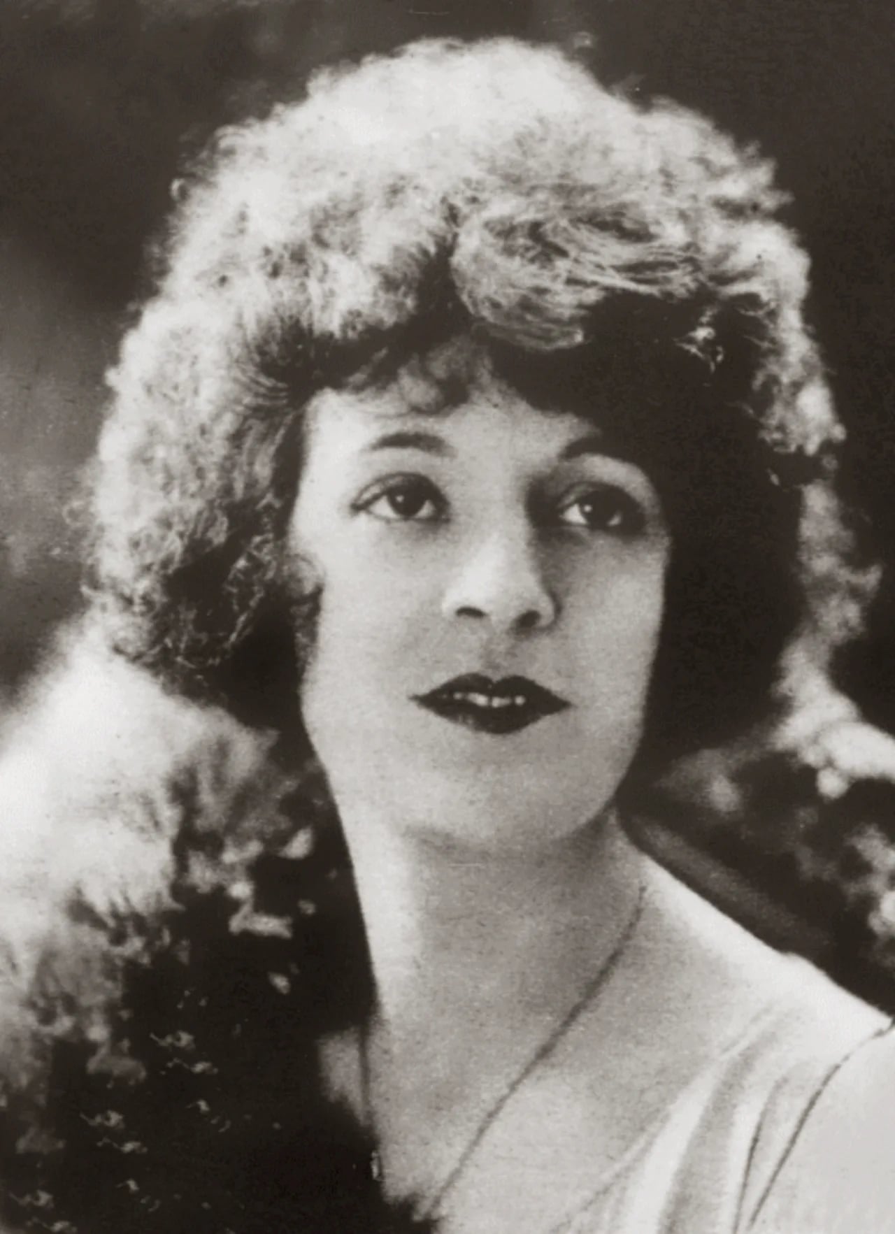 Portrait of Suzanne Caubet (1898–1980) – memorial page