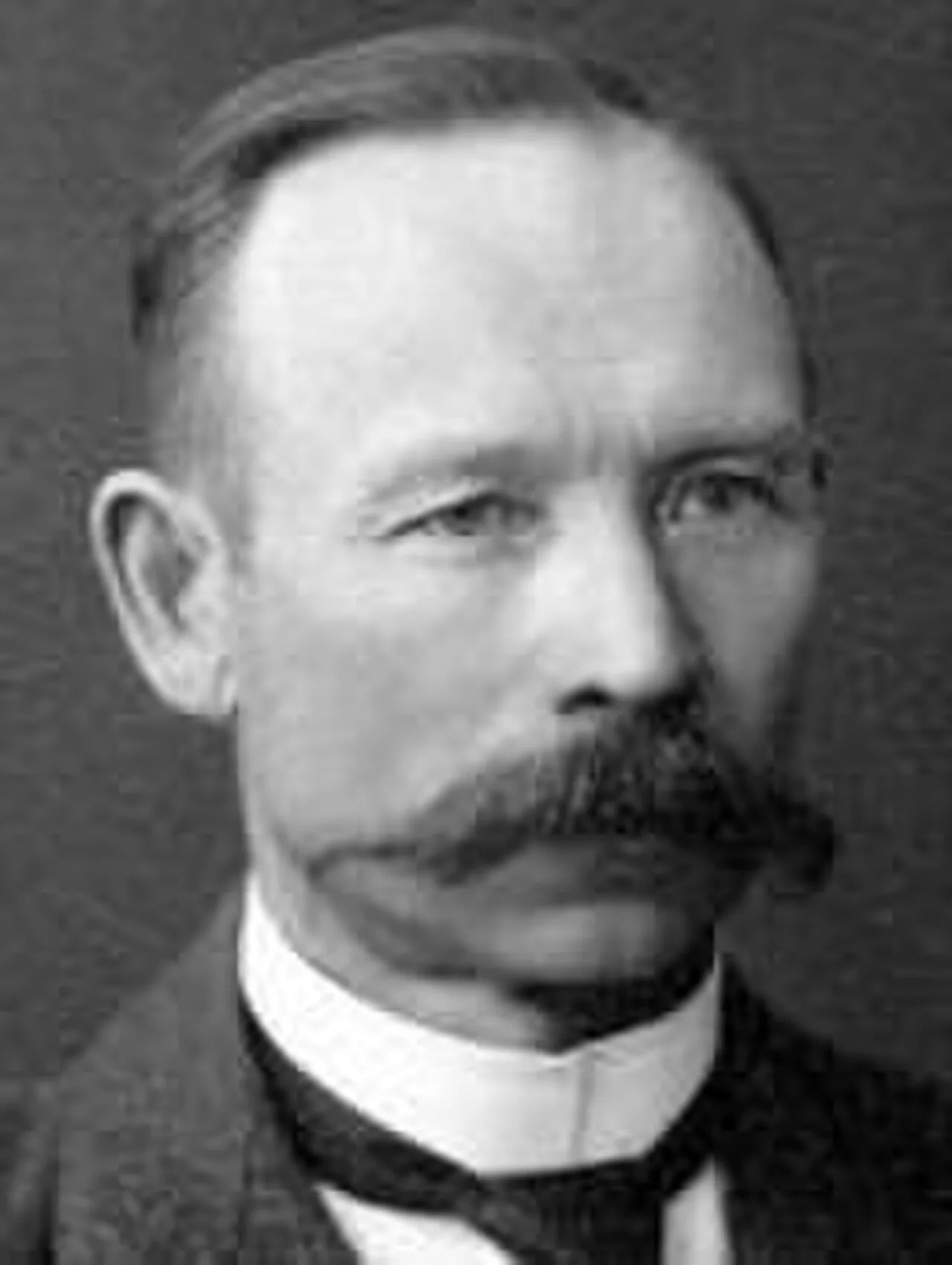 Portrait of Leonard Typpö (1868–1922) – memorial page