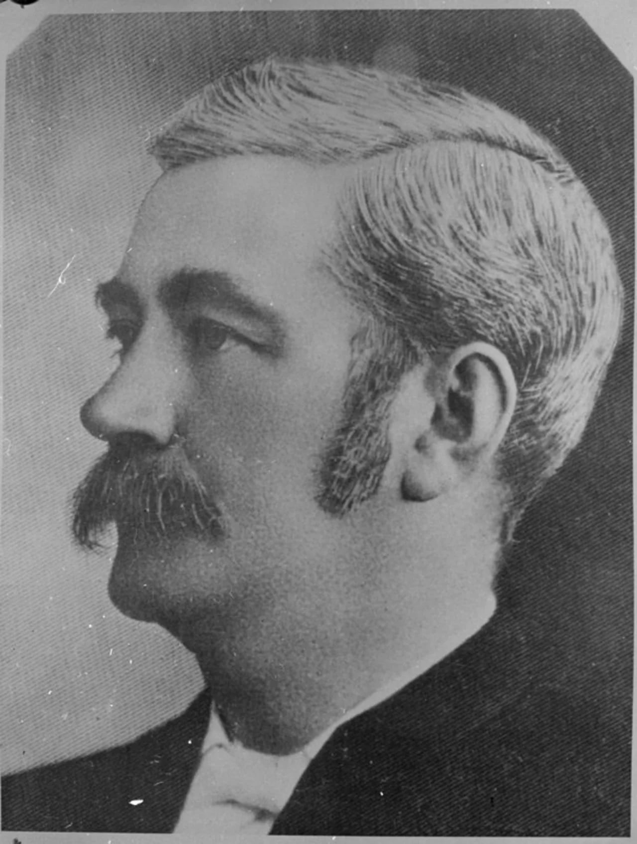 Porträt von John Alexander McGillivray (1853–1911) – Gedenkseite