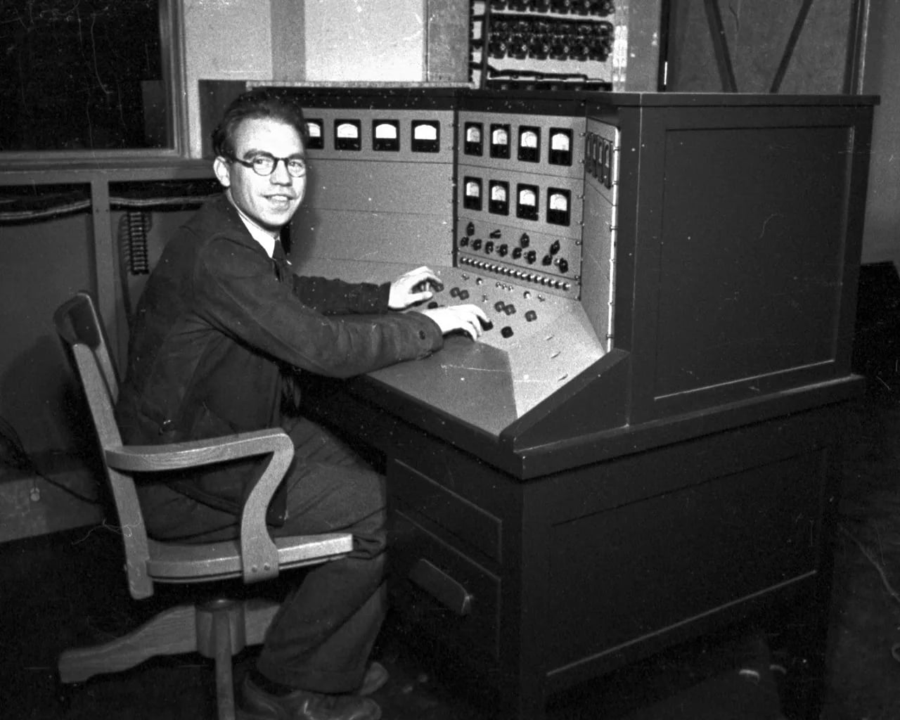 Portrait of John Backus (1911–1988) – memorial page