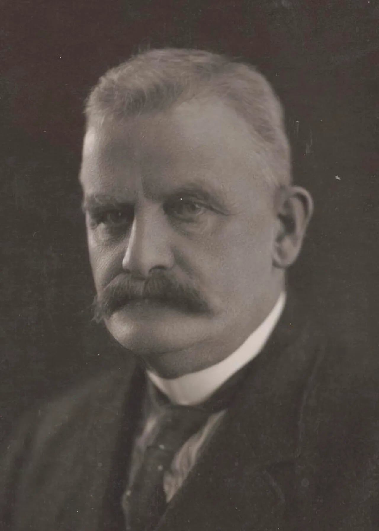Portrait of John Barnes (1868–1938) – memorial page