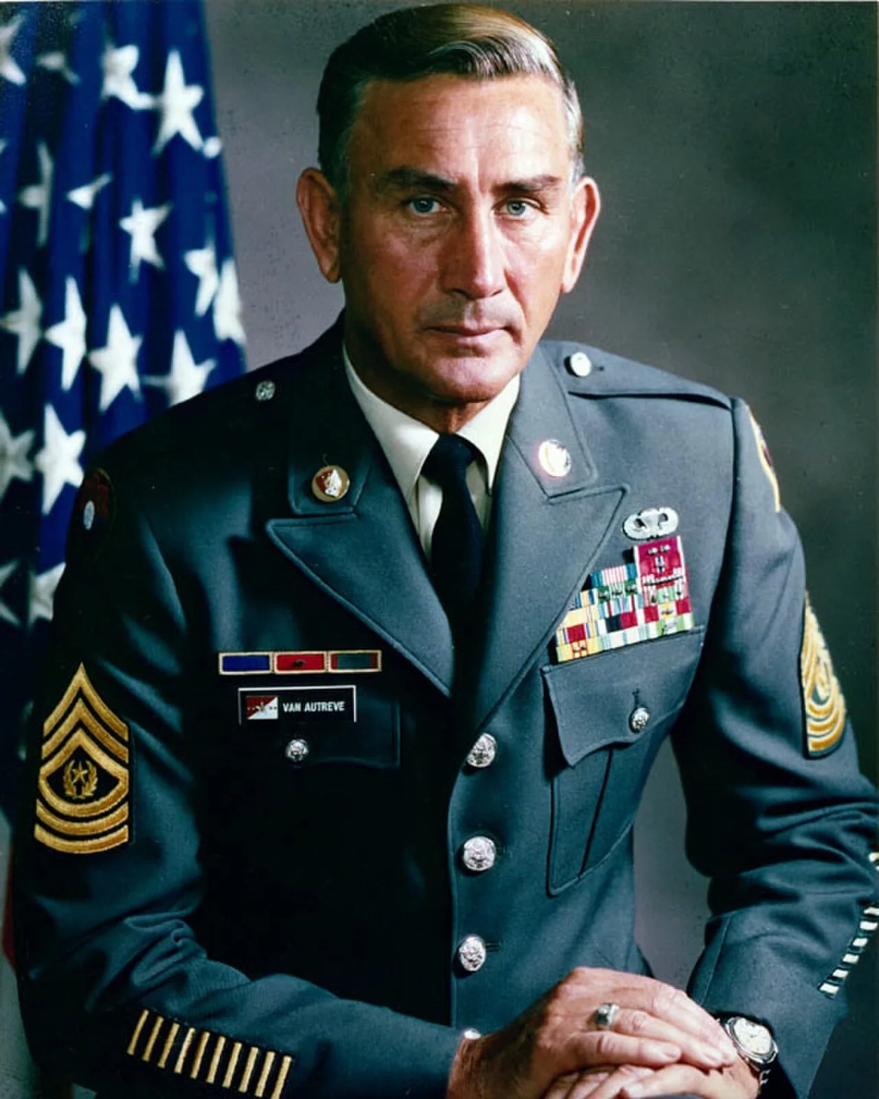 Porträt von Leon L. Van Autreve (1920–2002) – Gedenkseite