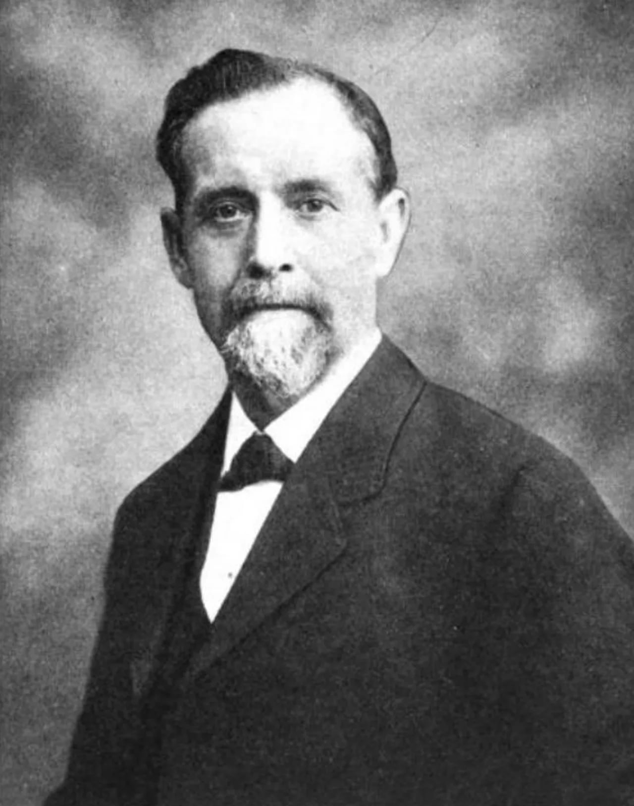 Portrait of John Davey (1846–1923) – memorial page