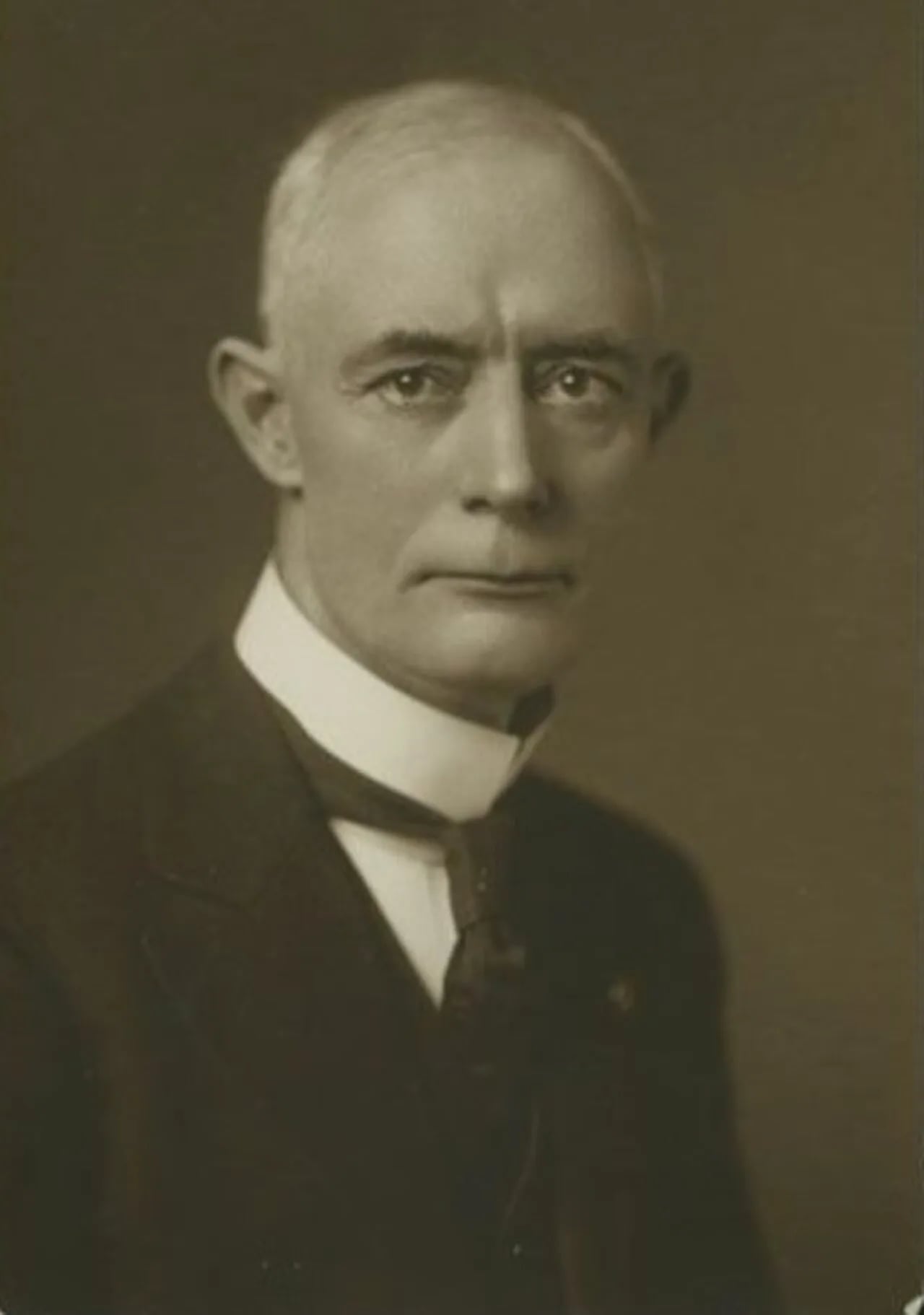Porträt von John H. Fraine (1861–1943) – Gedenkseite