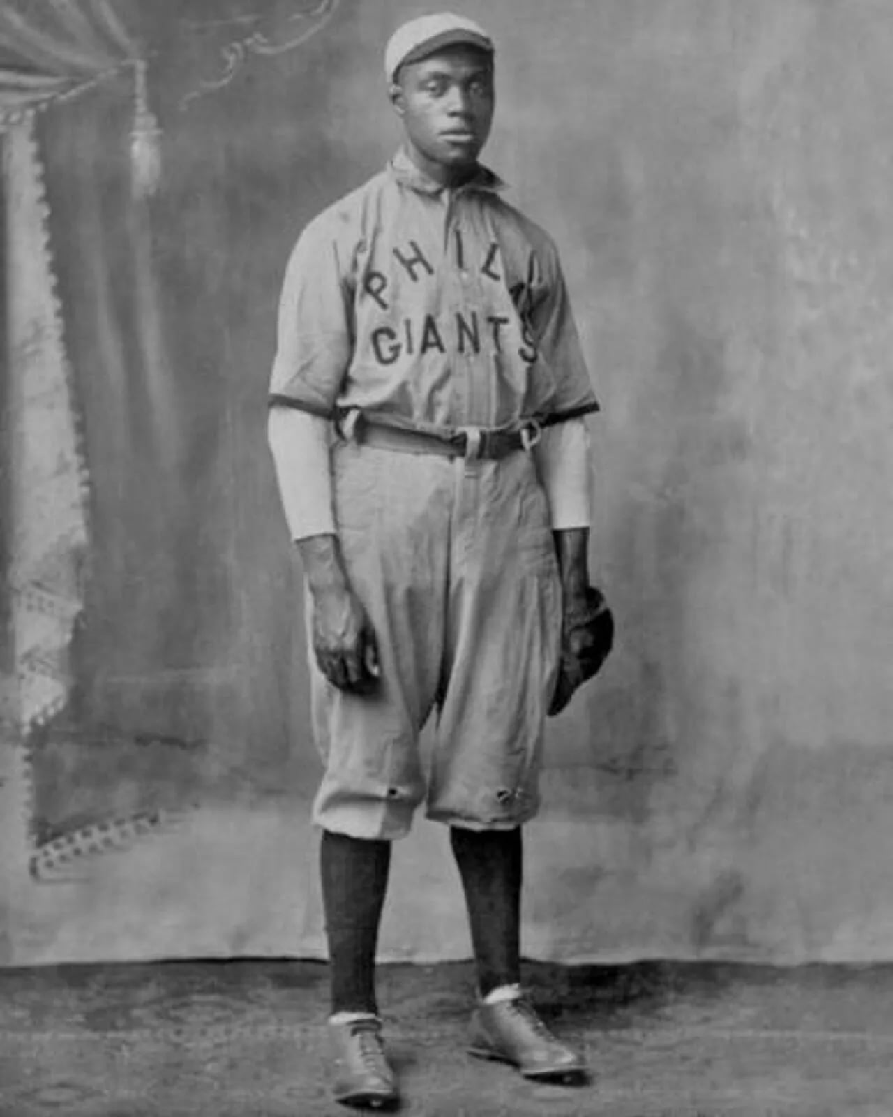 Portrait of John Henry Lloyd (1884–1964) – memorial page