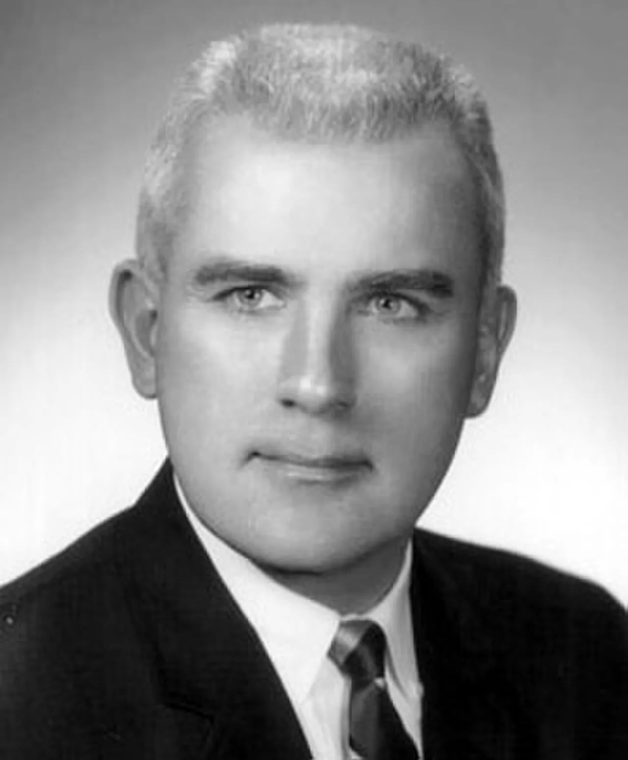 Porträt von John Hopper (1923–1996) – Gedenkseite
