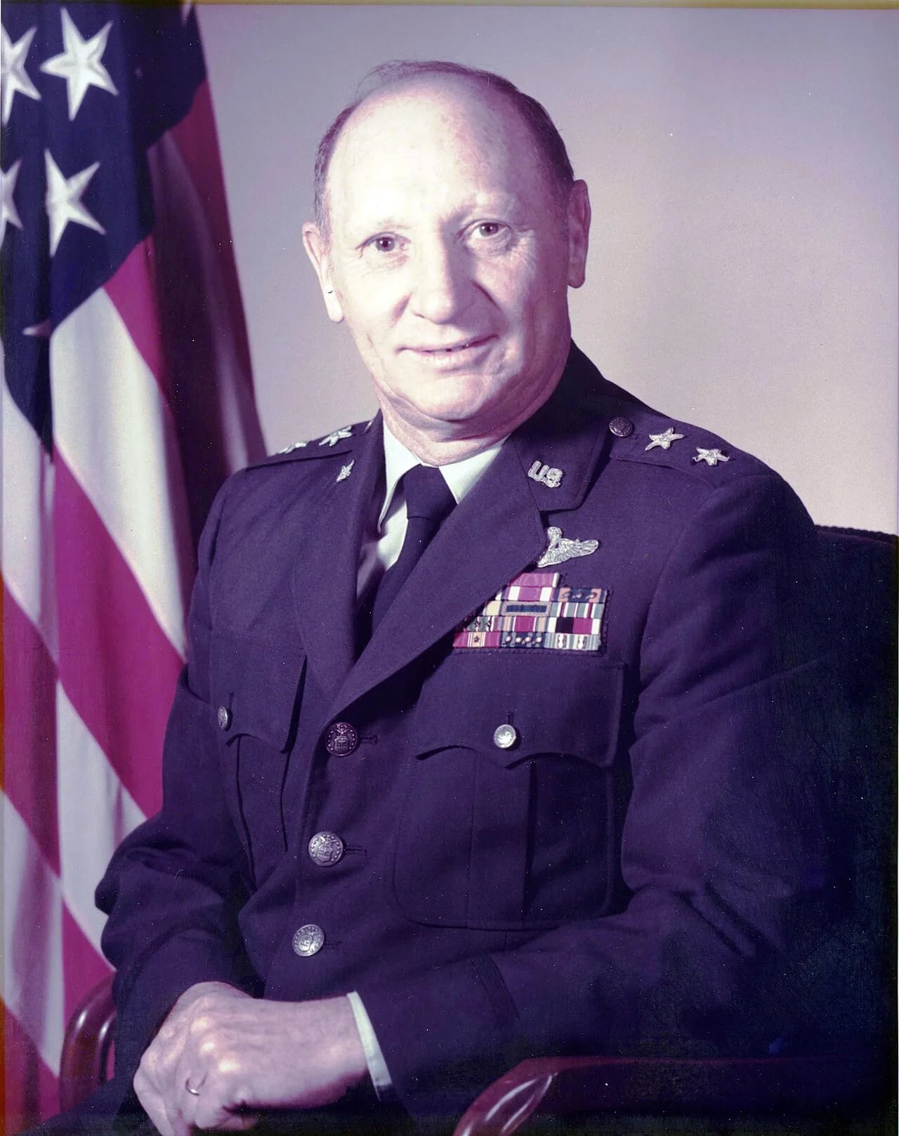 Porträt von John J. Pesch (1921–2010) – Gedenkseite