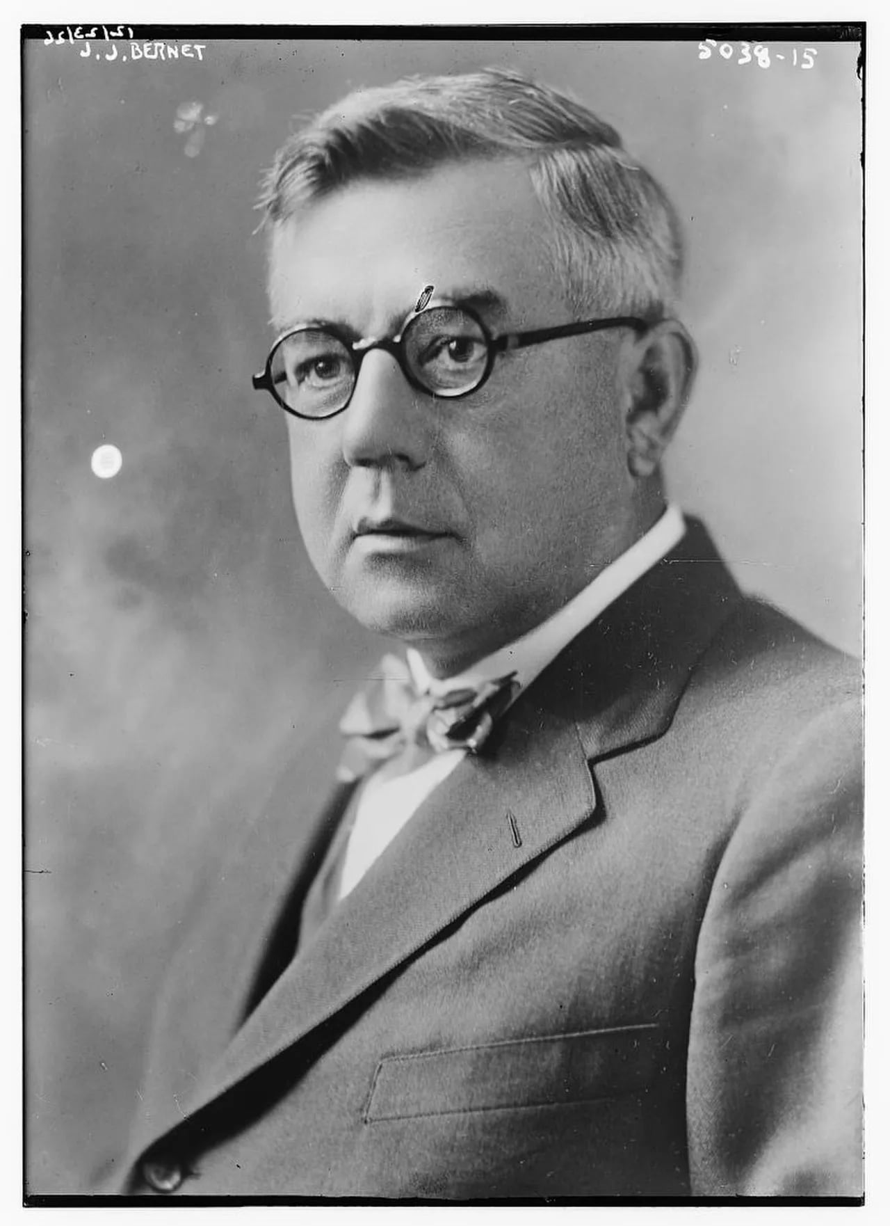 Porträt von John Joseph Bernet (1868–1935) – Gedenkseite