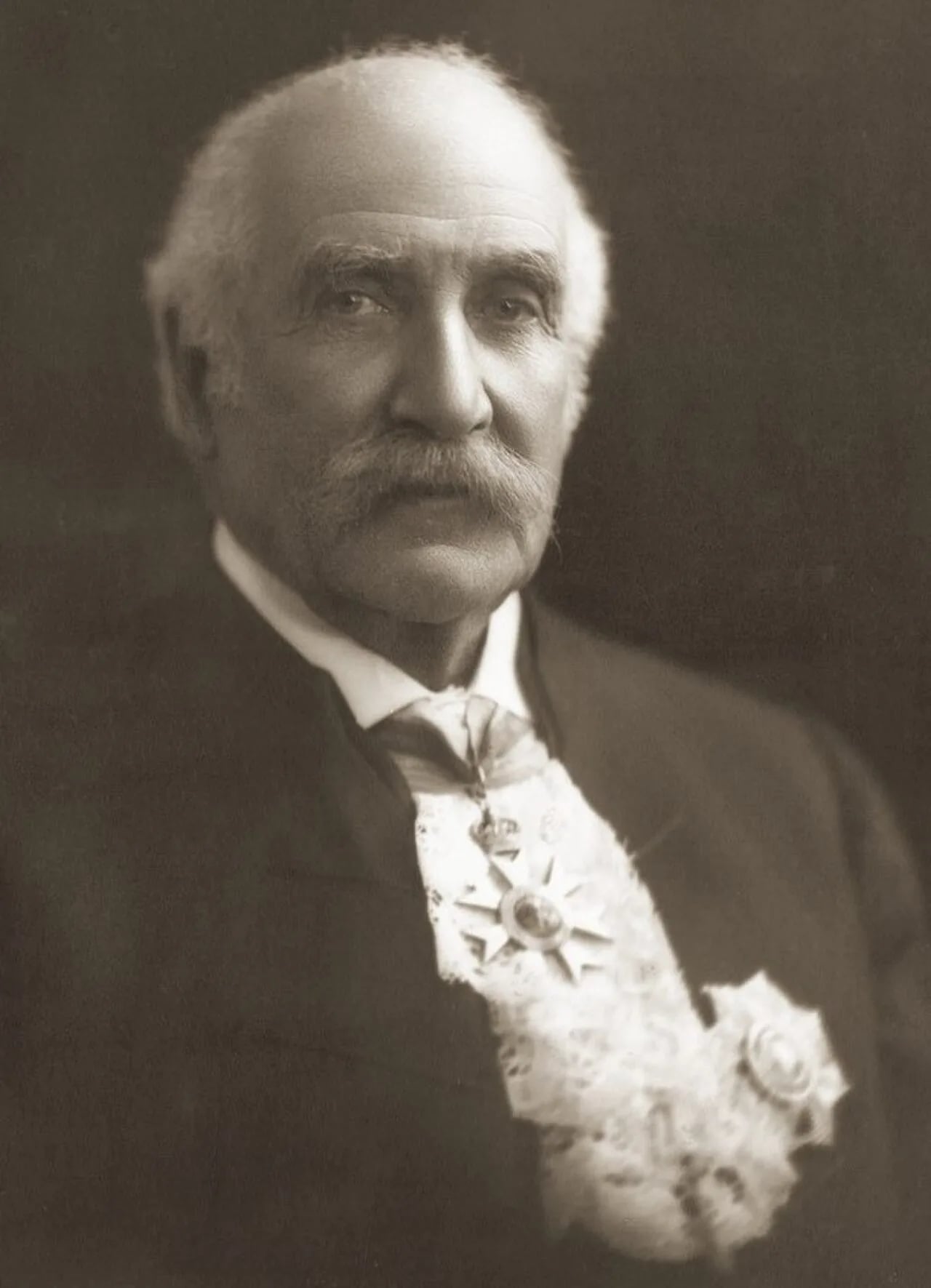 Portrait of John Lancelot Stirling (1849–1932) – memorial page