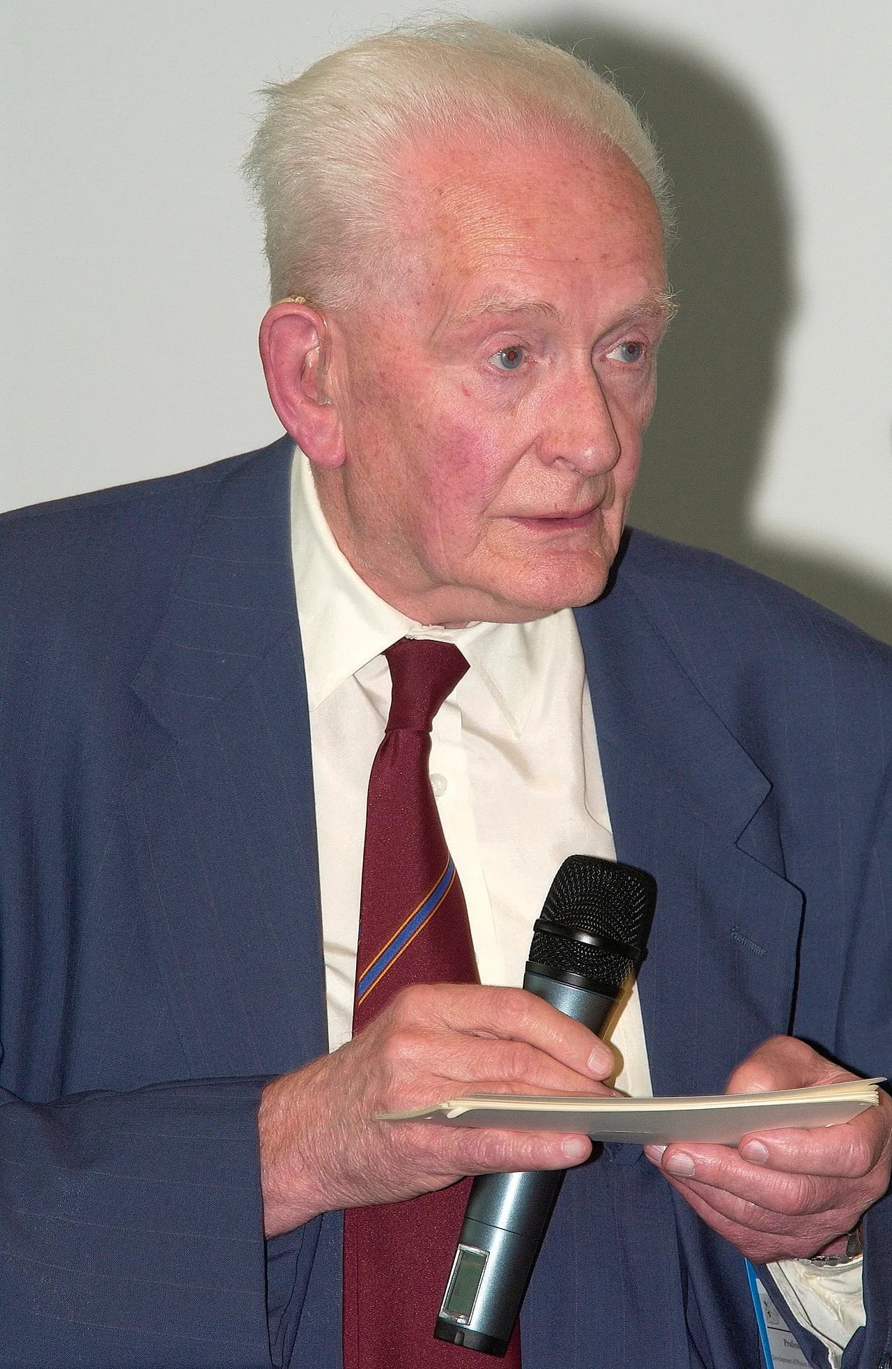 Portrait of John Mallard (1927–2021) – memorial page