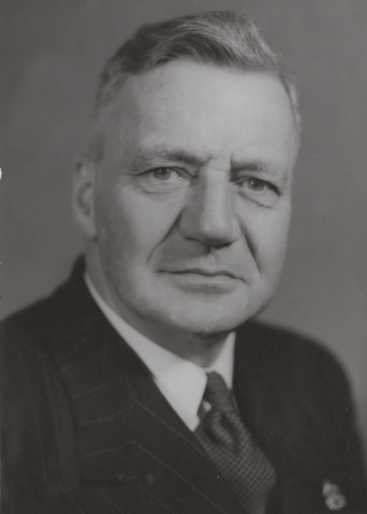 Porträt von John McCallum (1892–1973) – Gedenkseite