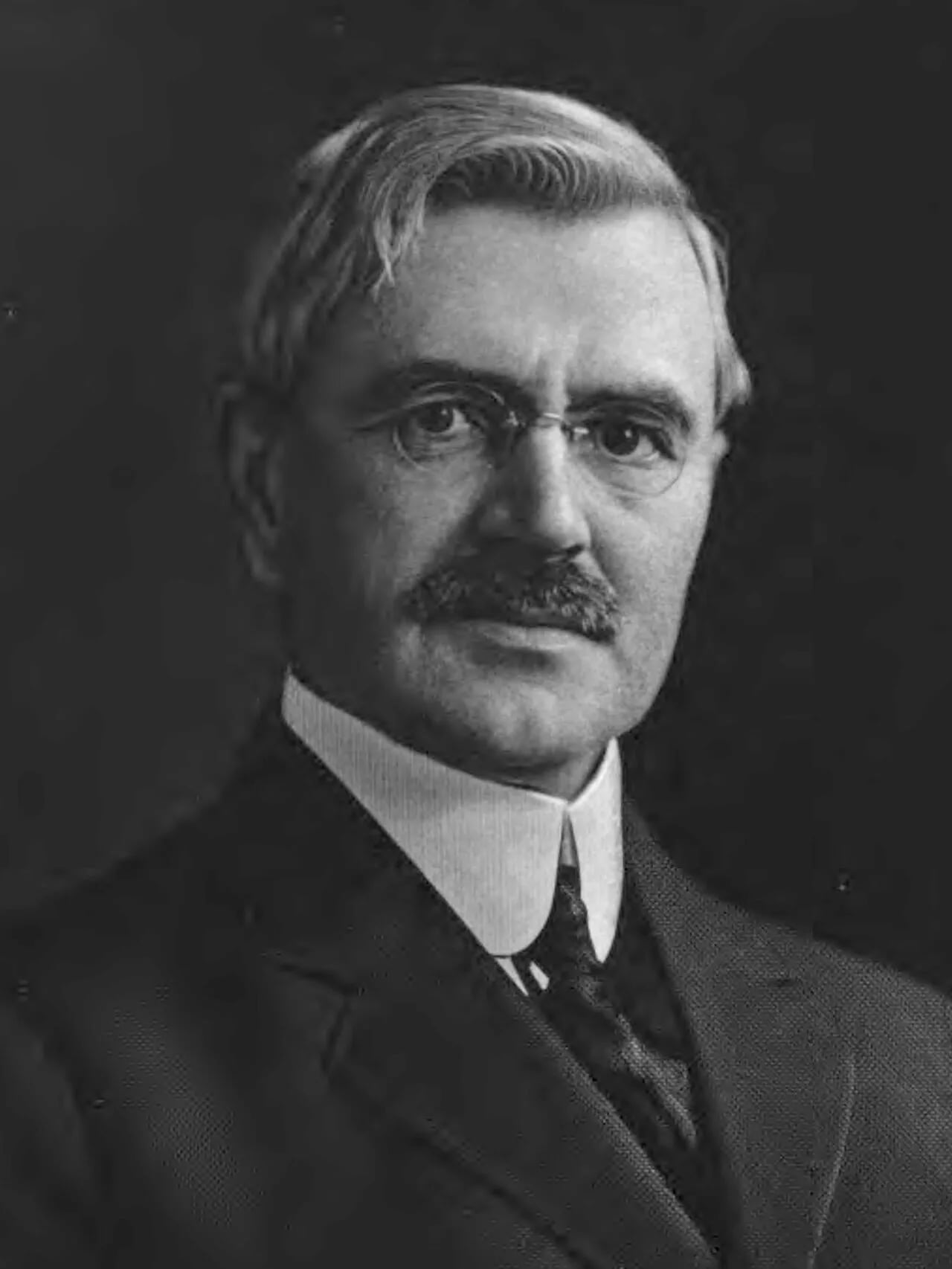 Portrait of John Milton Killits (1858–1938) – memorial page
