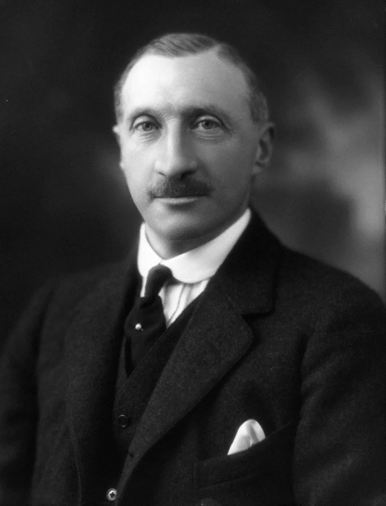 Portrait of John Pratt, 4th Marquess Camden (1872–1943) – memorial page