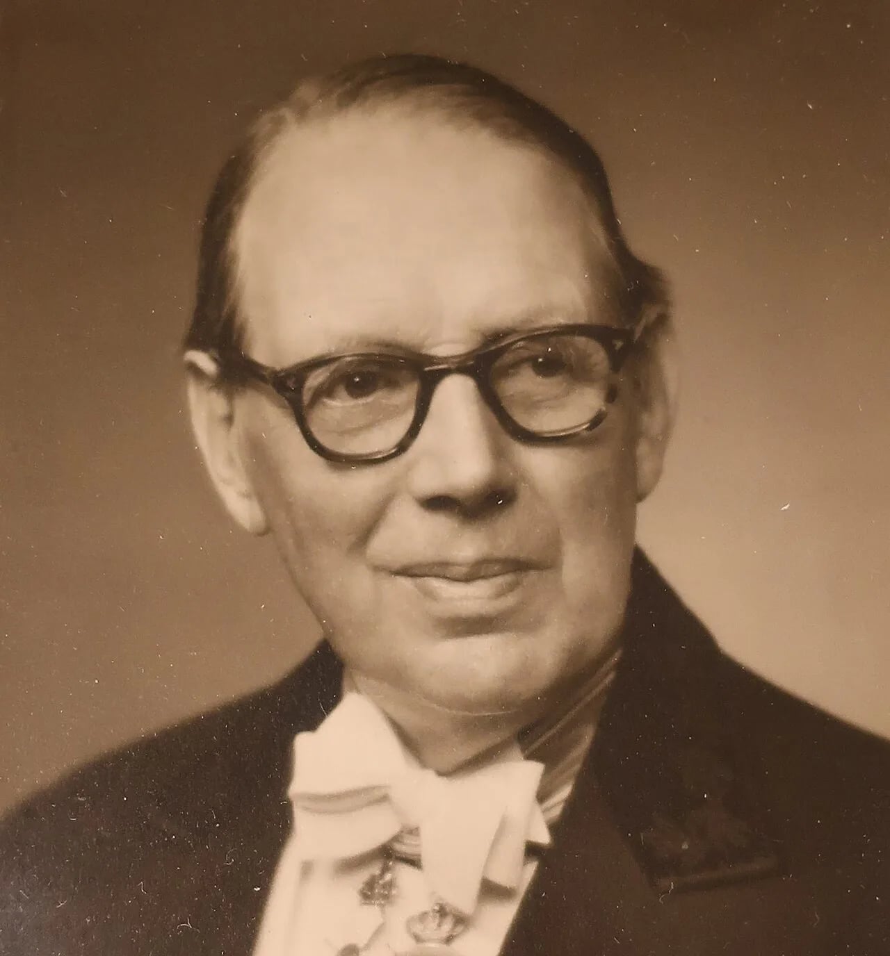 Portrait of David Åhlén (1885–1969) – memorial page
