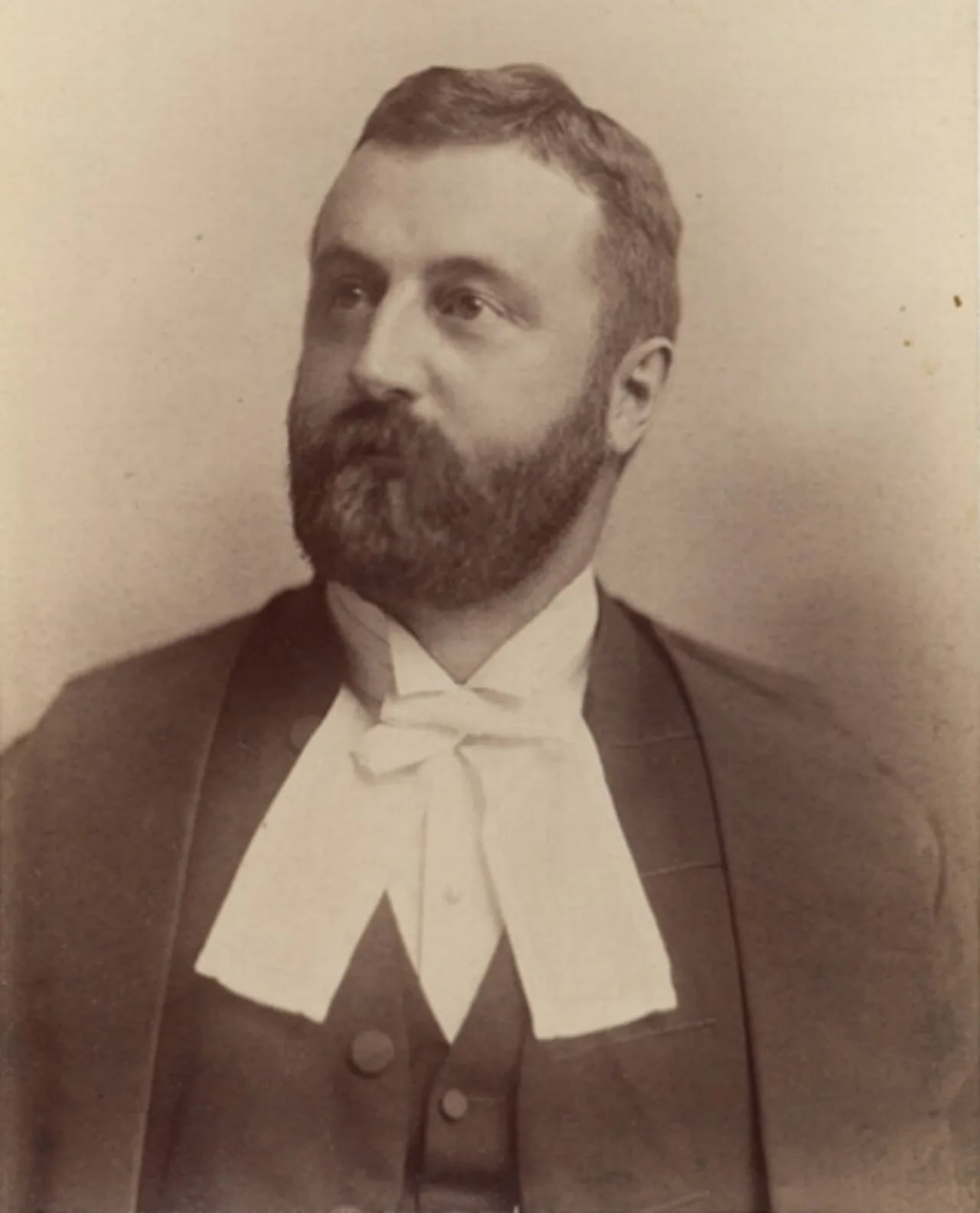 Porträt von John Smythe Hall (1853–1909) – Gedenkseite