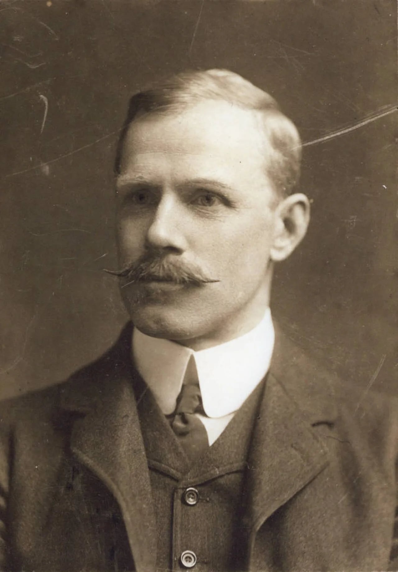 Porträt von Robert Burns Dick (1868–1954) – Gedenkseite