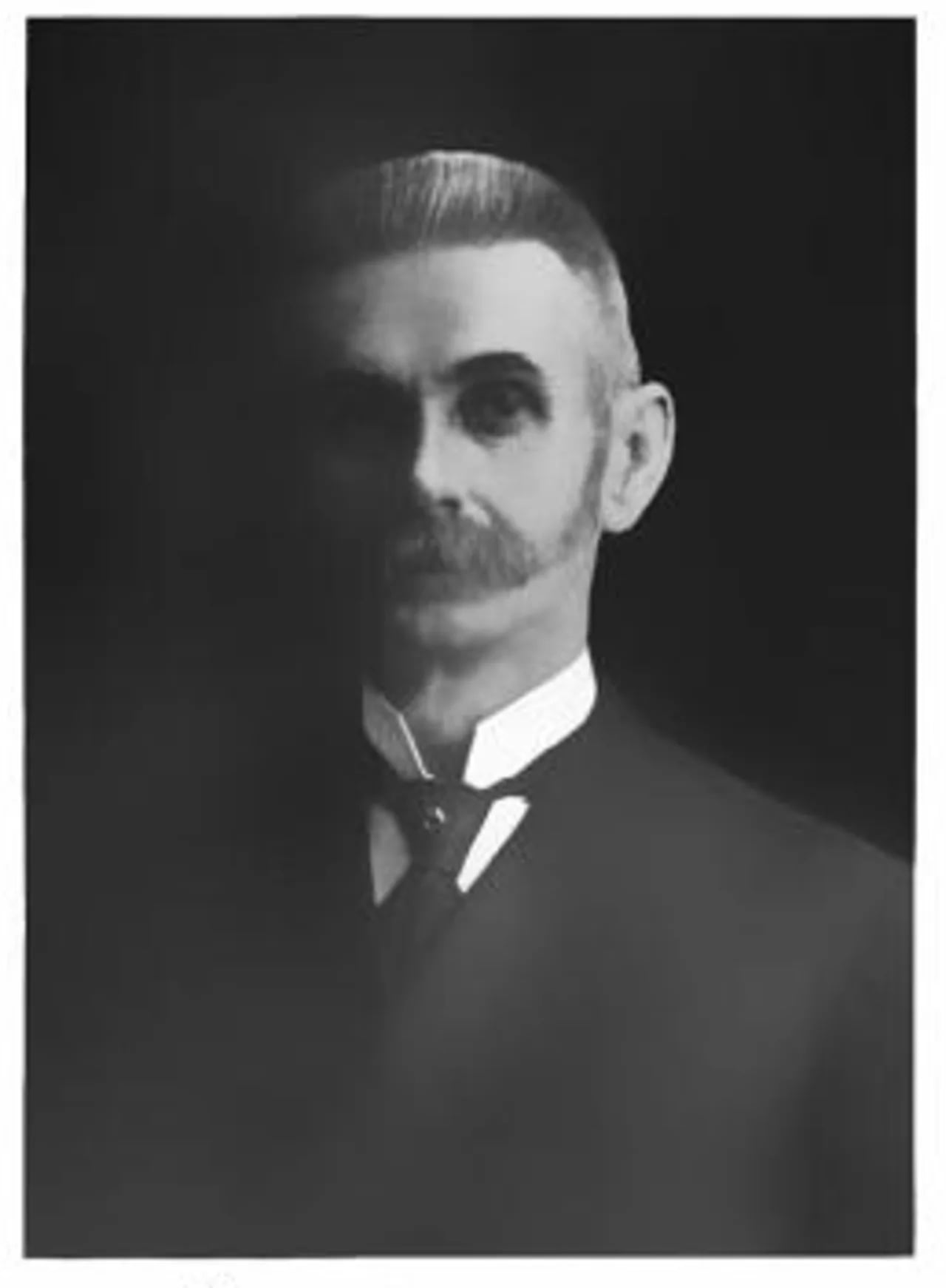 Portrait of Walter H. Blodgett (1850–1923) – memorial page