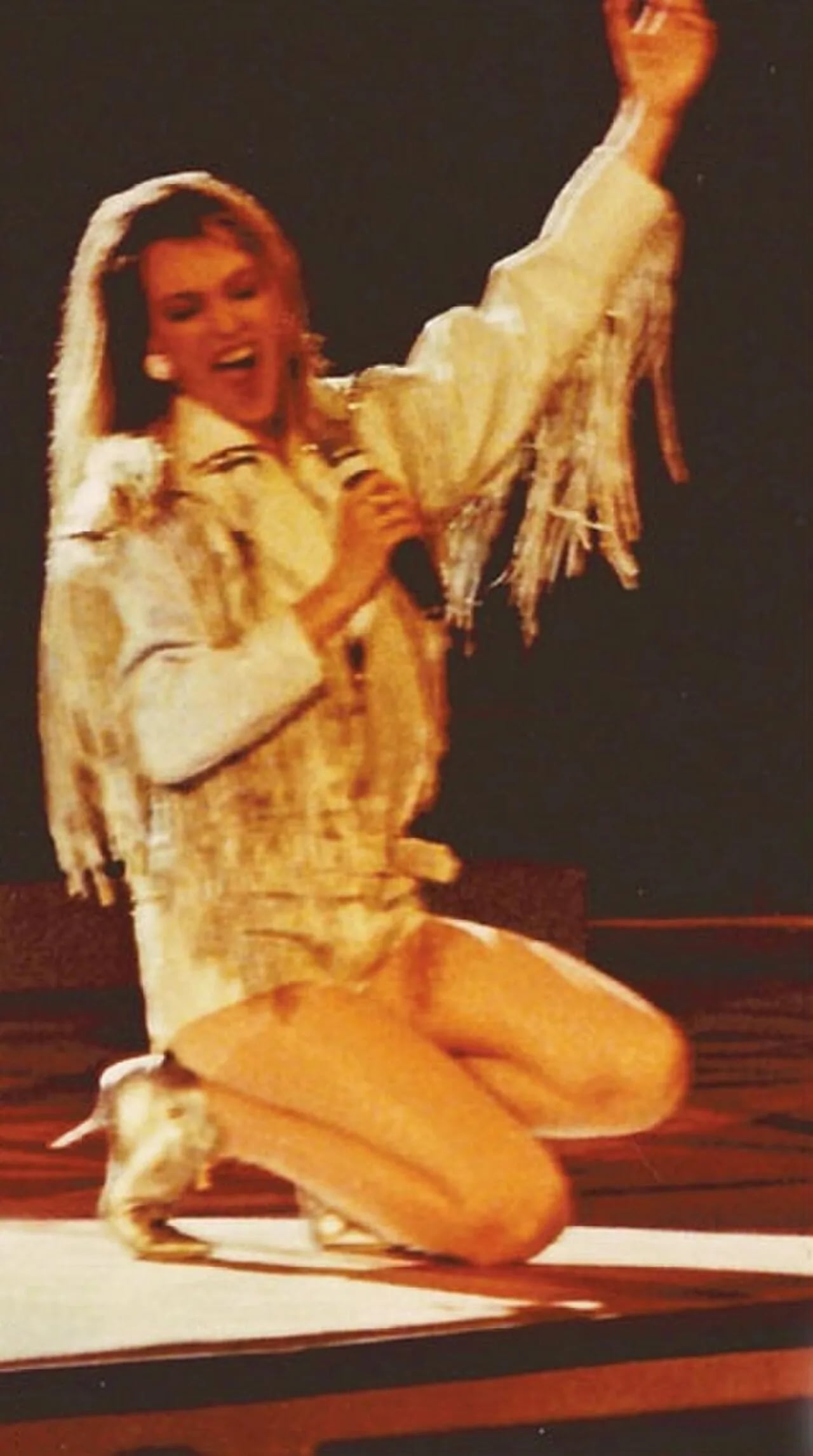 Portrait of Laura Stoica (1967–2006) – memorial page
