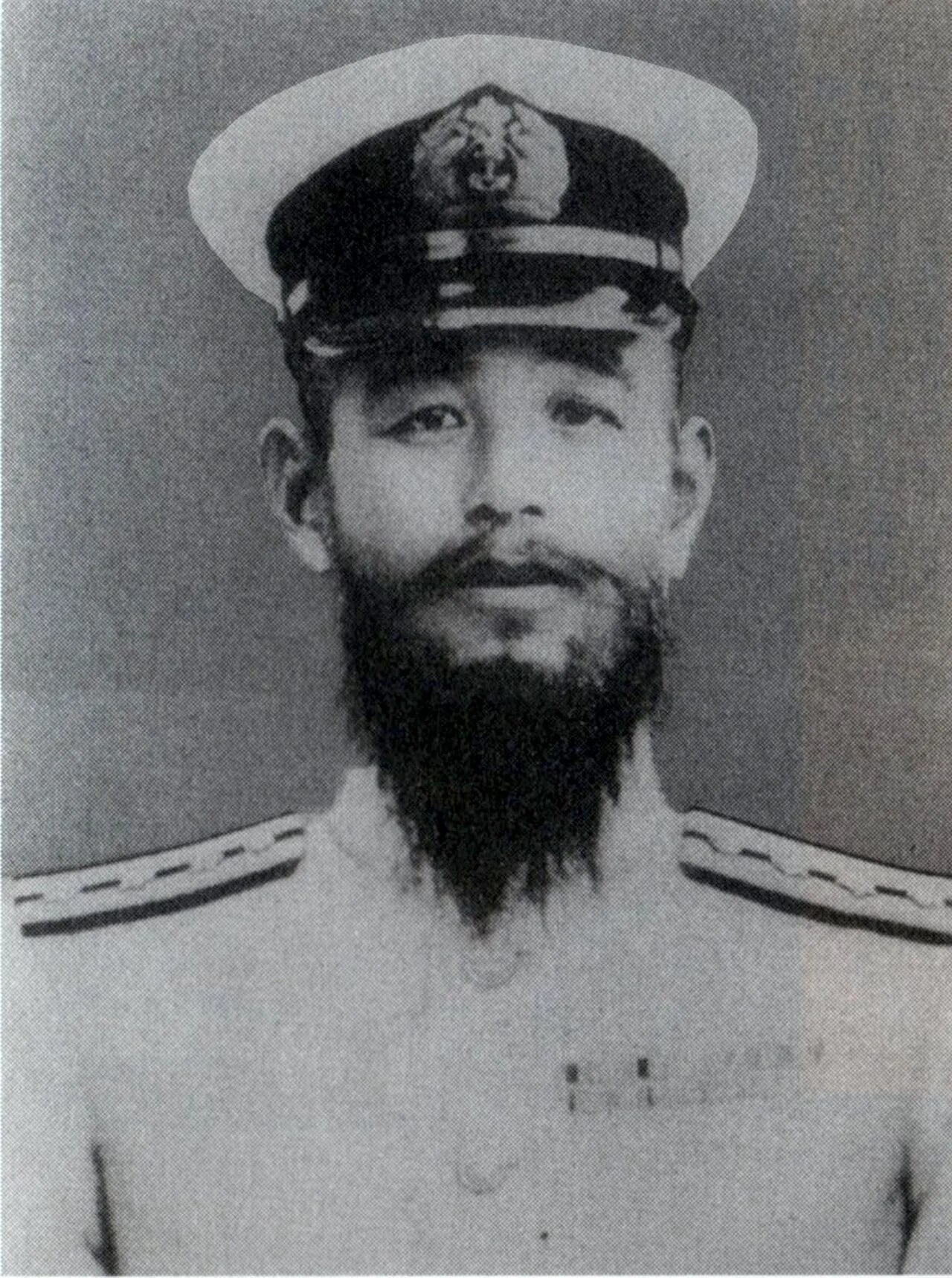 Portrait of Toyoaki Horiuchi (1900–1948) – memorial page