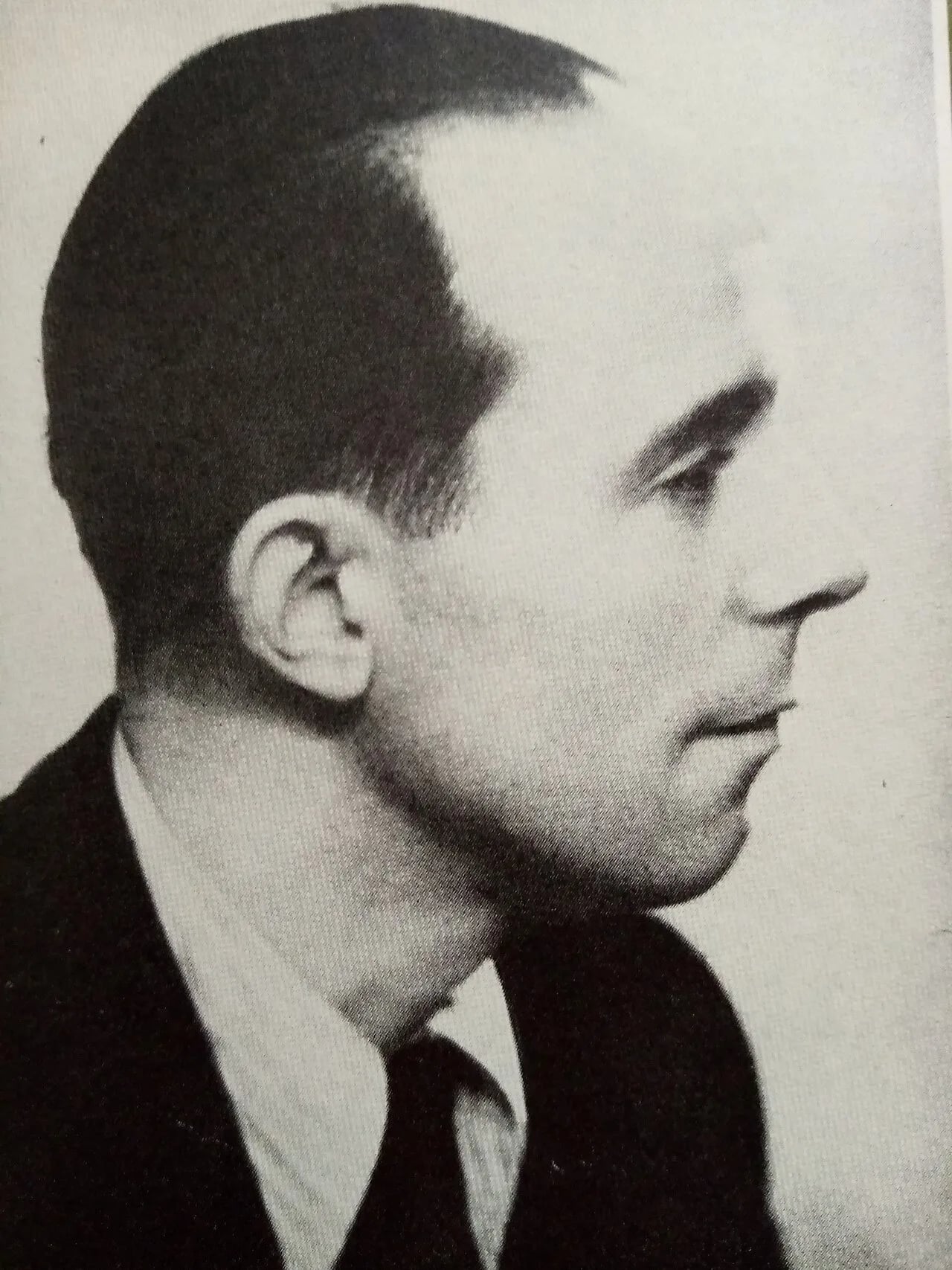 Portrait of Jean Capel (1910–1944) – memorial page