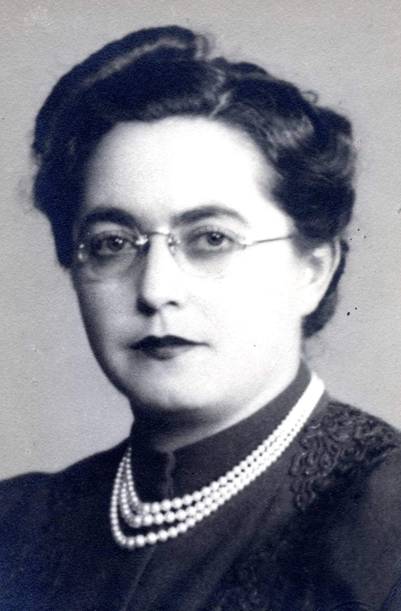Portrait of Josefina Passadori (1900–1987) – memorial page