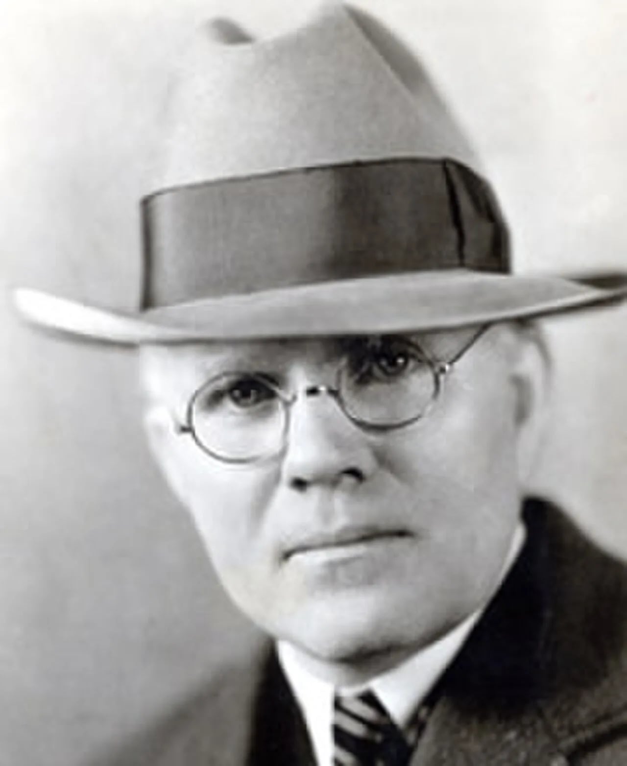 Portrait of Joseph Carr (1880–1939) – memorial page