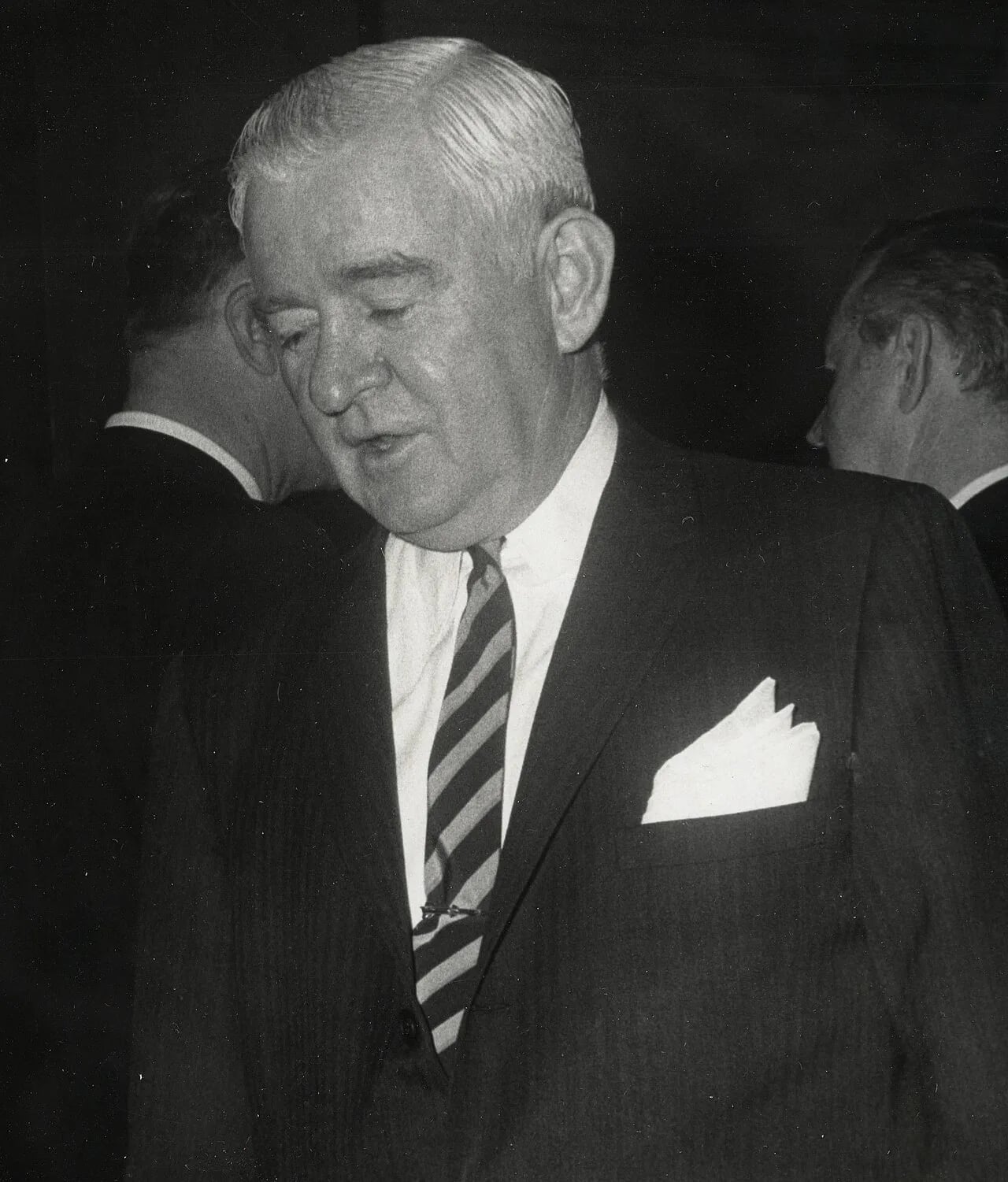 Portrait of Joseph M. Barr (1906–1982) – memorial page
