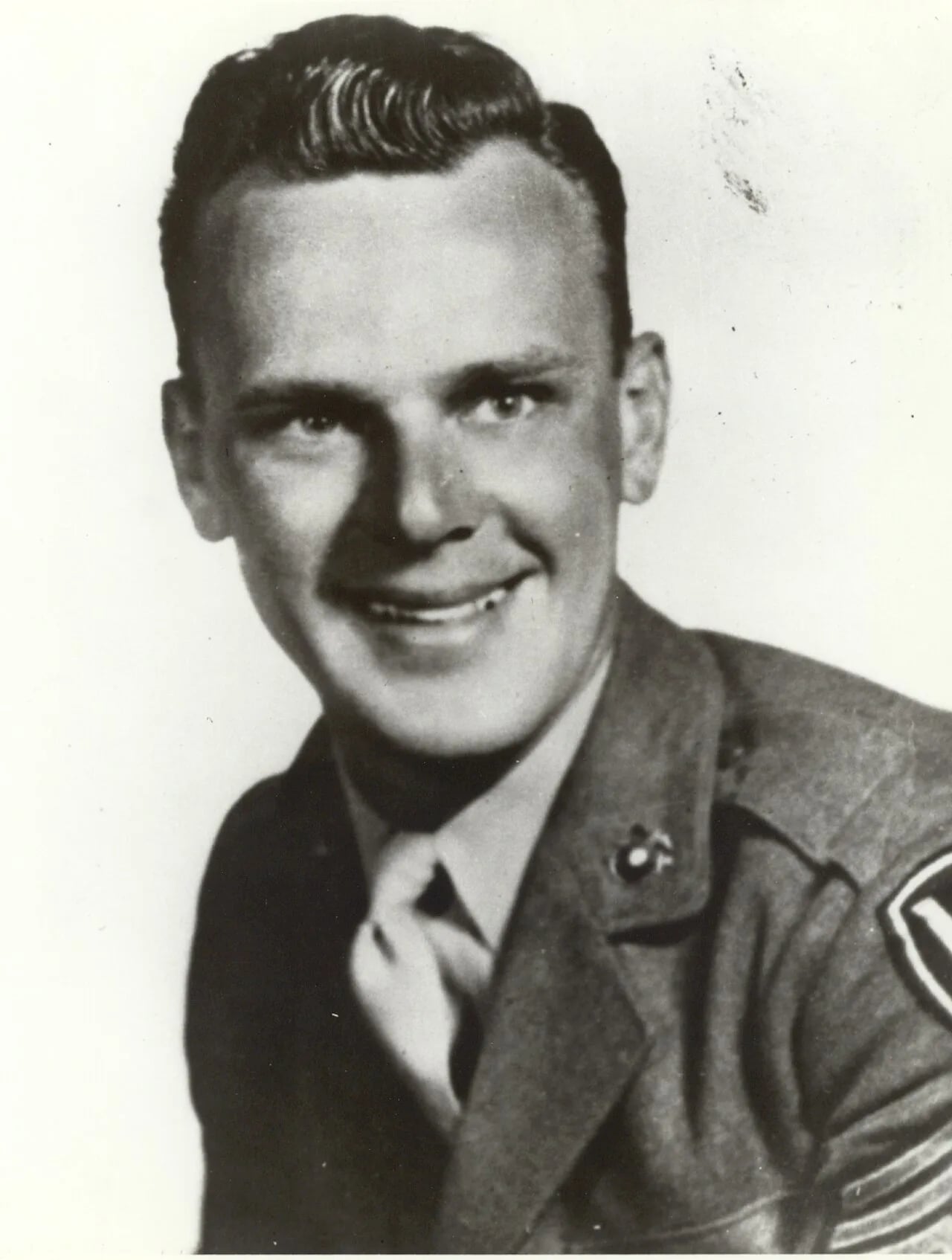 Portrait of Joseph R. Julian (1918–1945) – memorial page