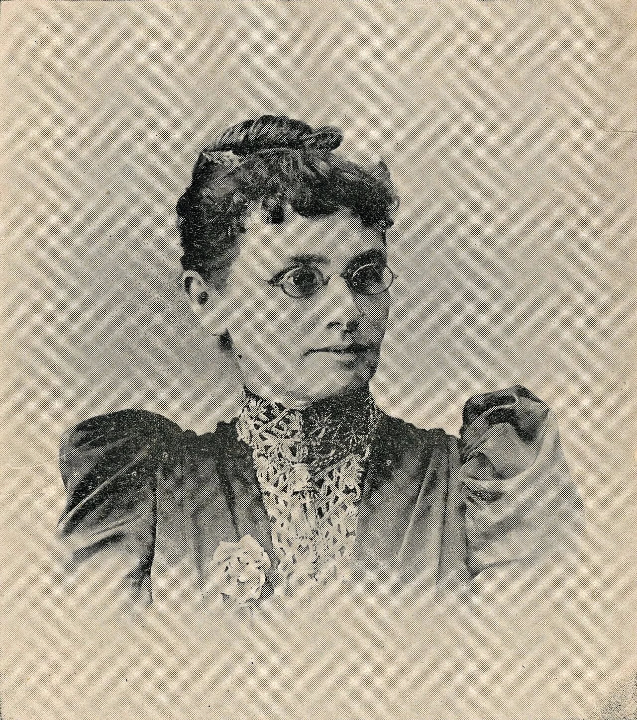 Portrait of Josephine Henry (1846–1928) – memorial page
