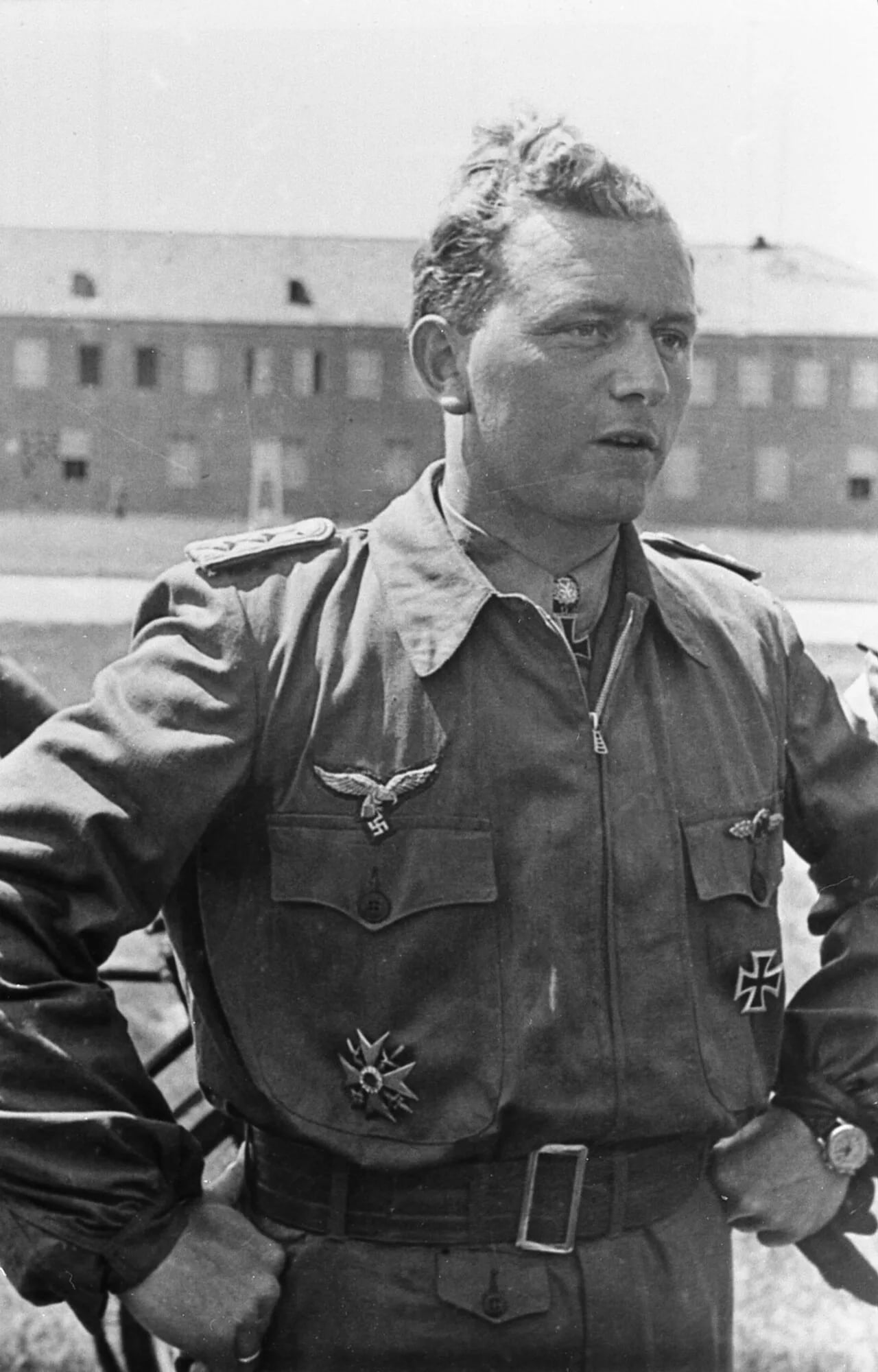 Porträt von Walter Oesau (1913–1944) – Gedenkseite