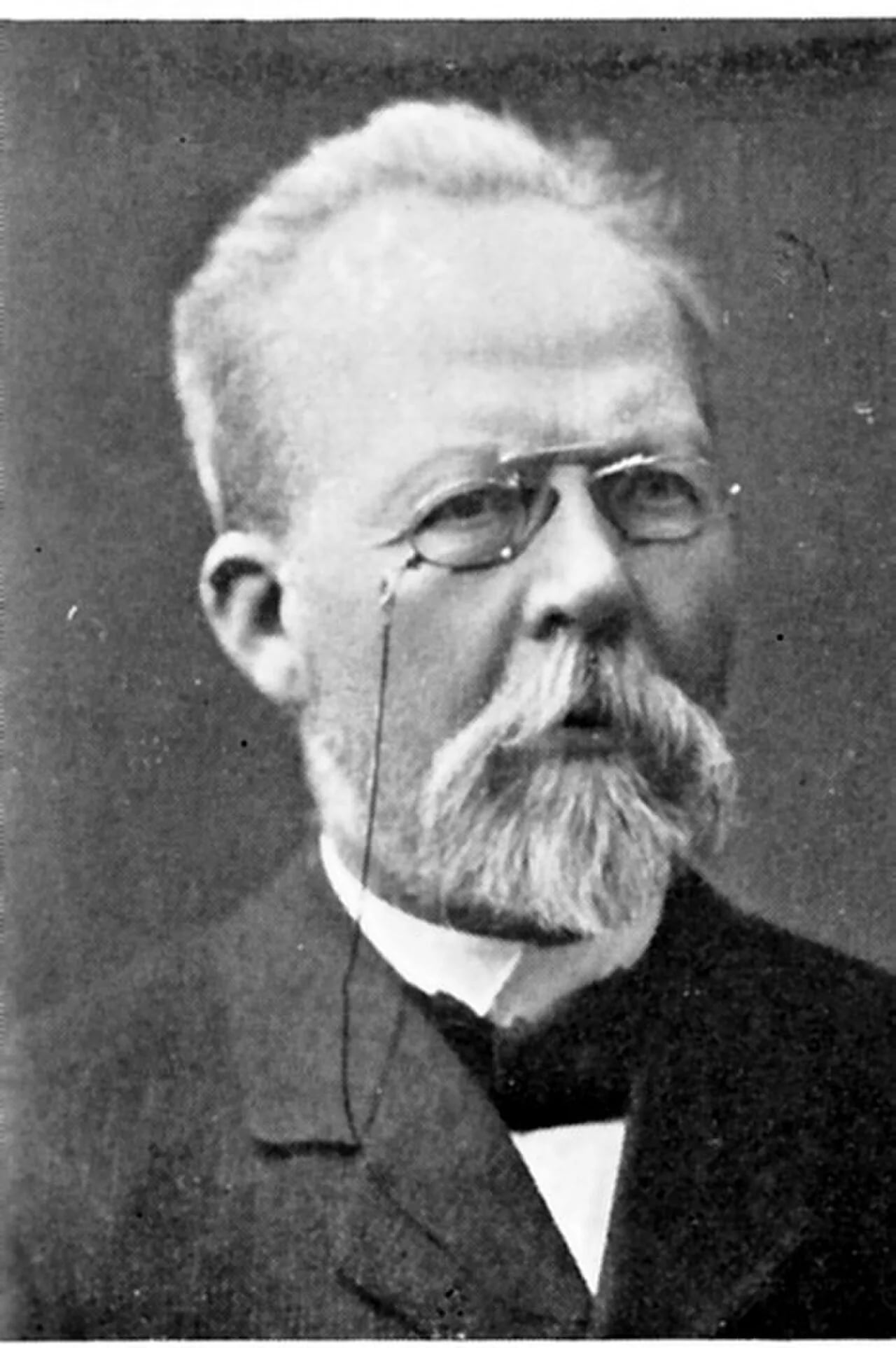 Porträt von Just Knud Qvigstad (1853–1957) – Gedenkseite