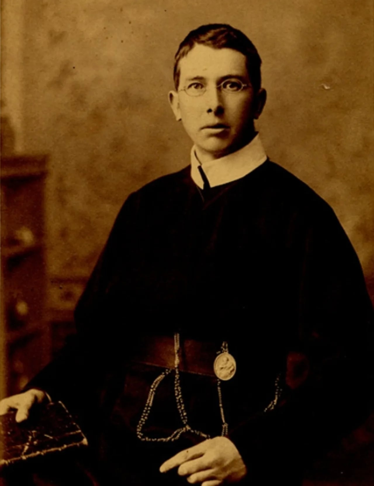 Portrait of Alfred Pampalon (1867–1896) – memorial page
