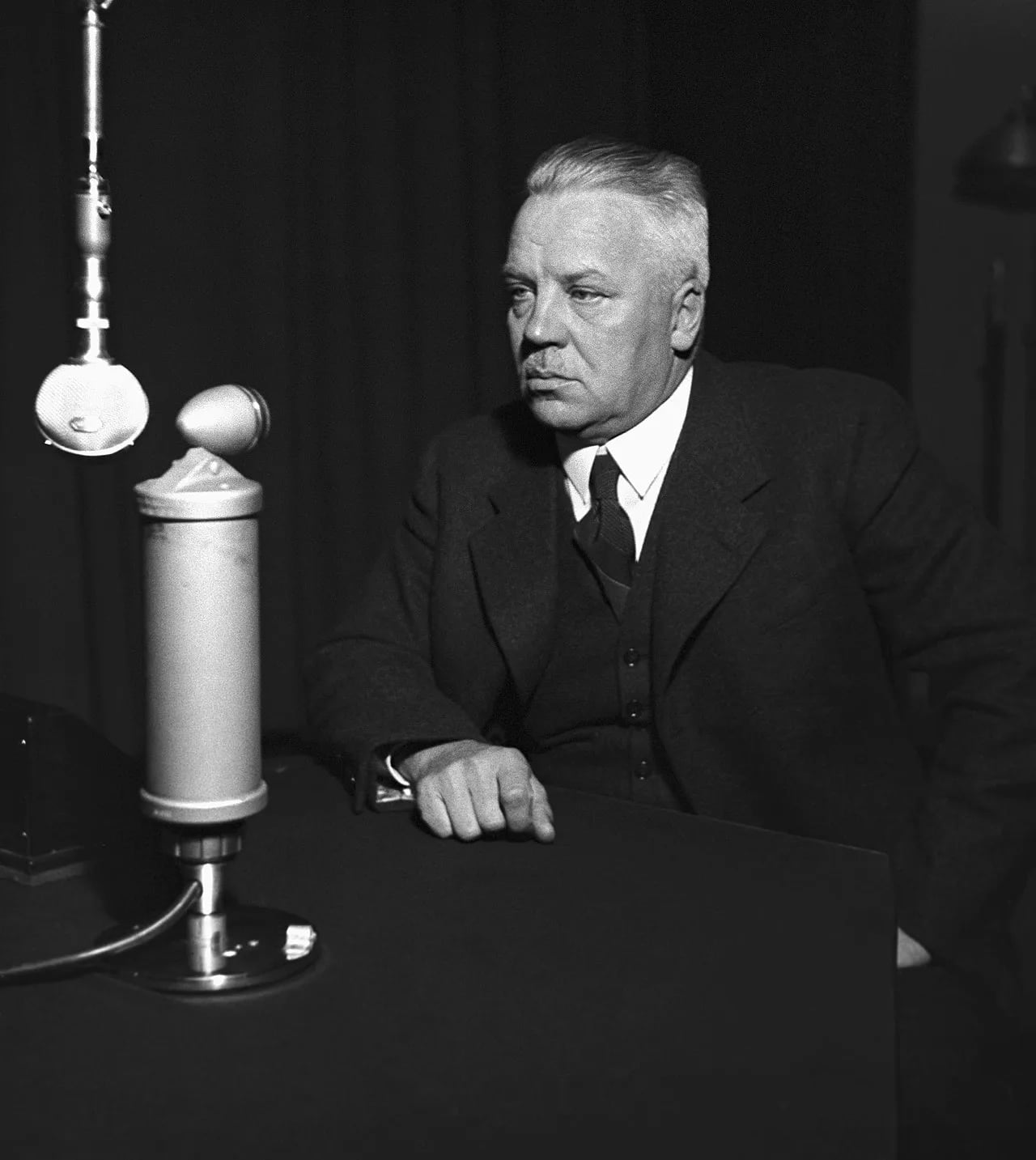 Porträt von Juho Niukkanen (1888–1954) – Gedenkseite
