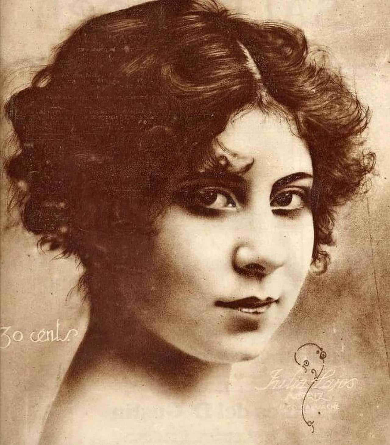 Portrait of Julia Lajos (1895–1963) – memorial page
