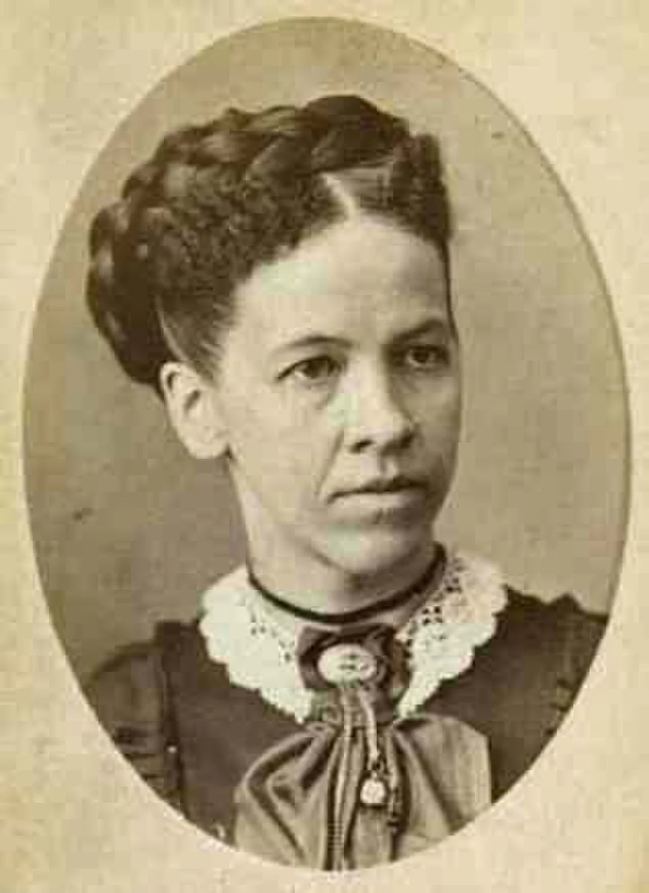 Portrait of Julia Sears (1840–1929) – memorial page