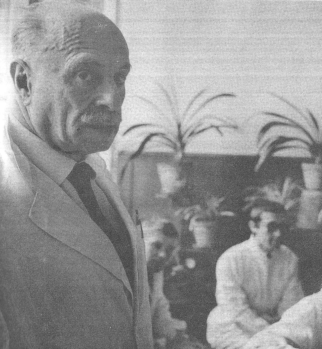 Portrait of Julian Aleksandrowicz (1908–1988) – memorial page