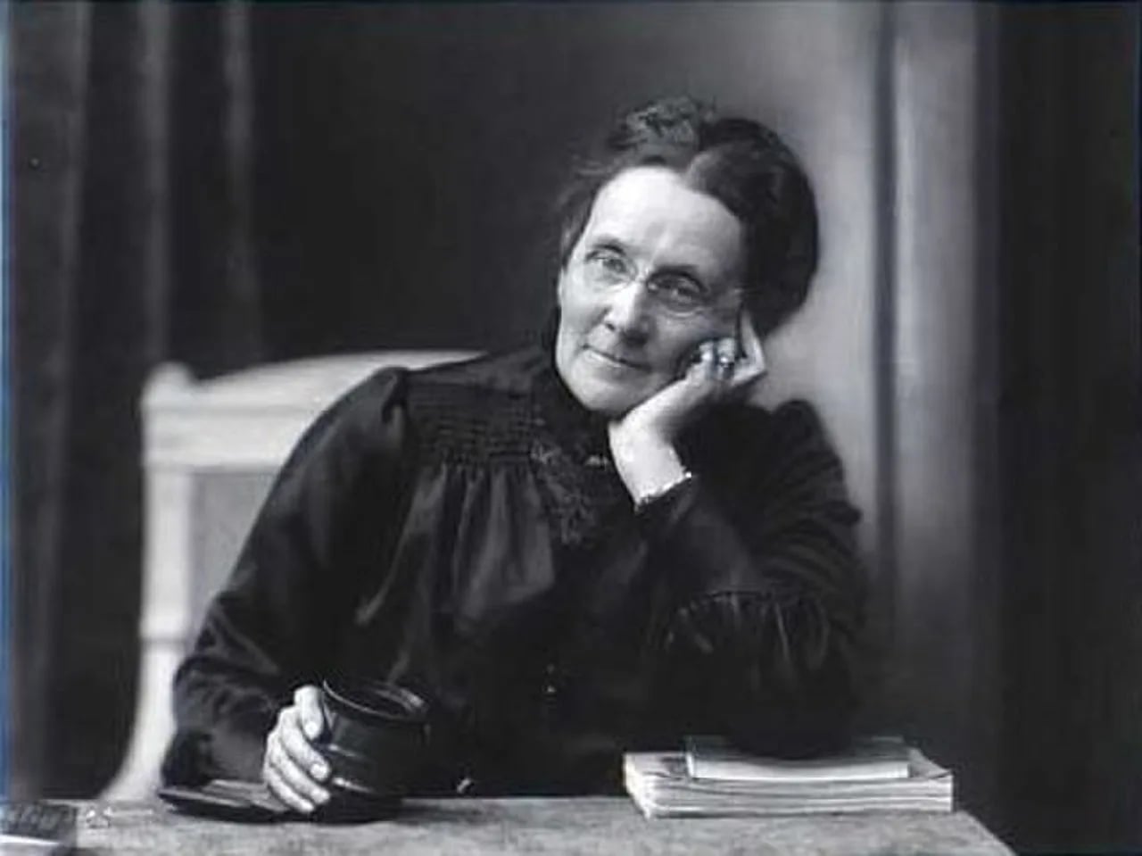Porträt von Julie Laurberg (1856–1925) – Gedenkseite