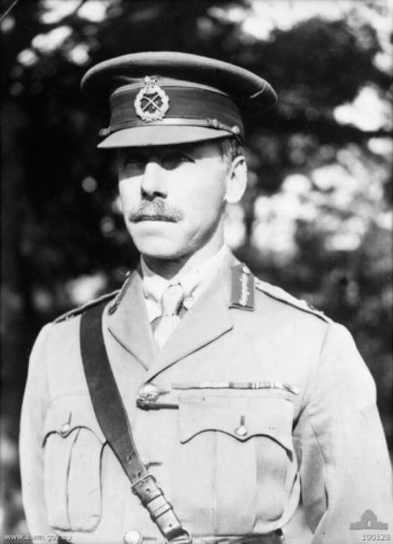 Portrait of Julius Bruche (1873–1961) – memorial page