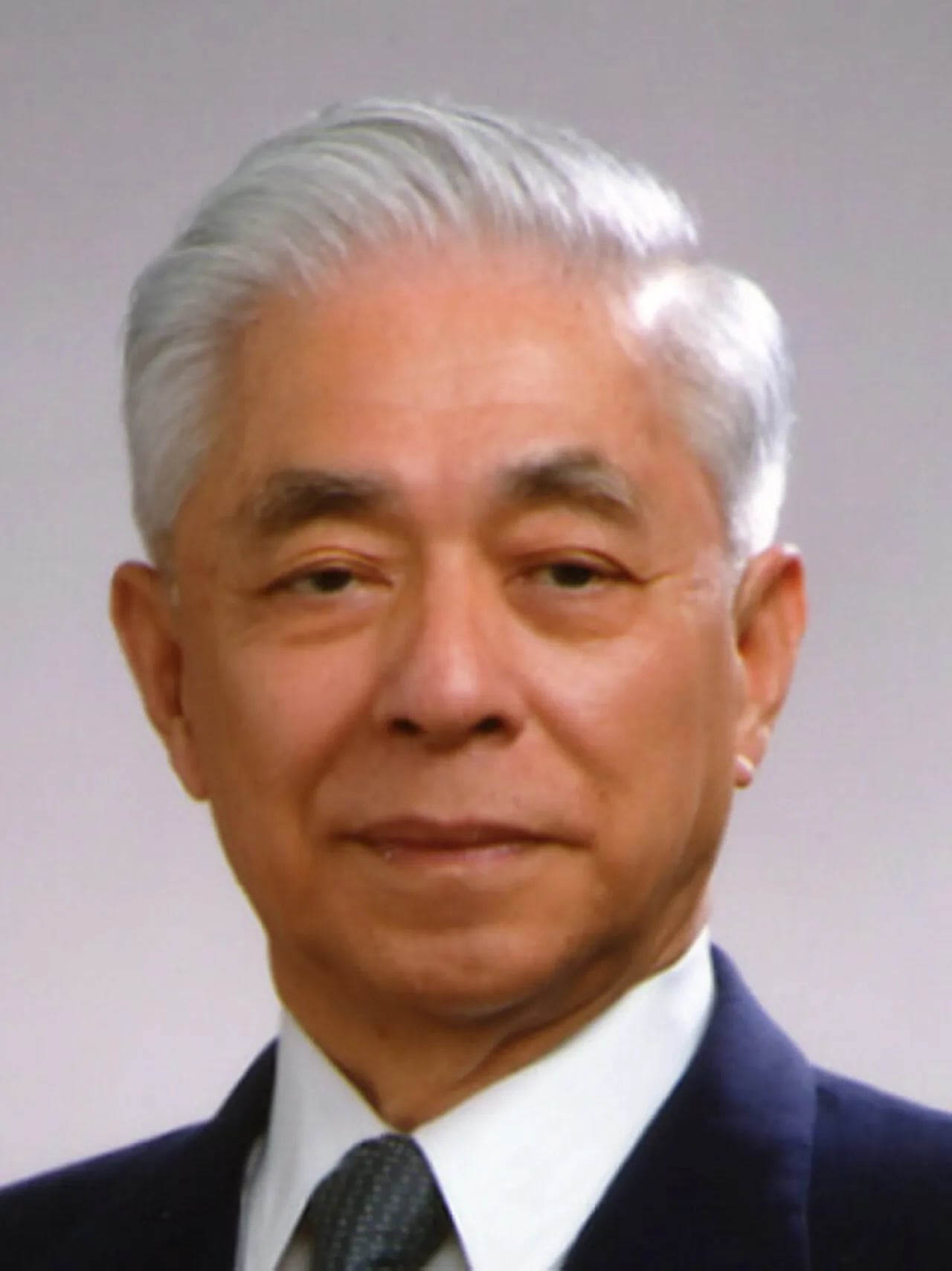 Porträt von Jun’ichi Nishizawa (1926–2018) – Gedenkseite