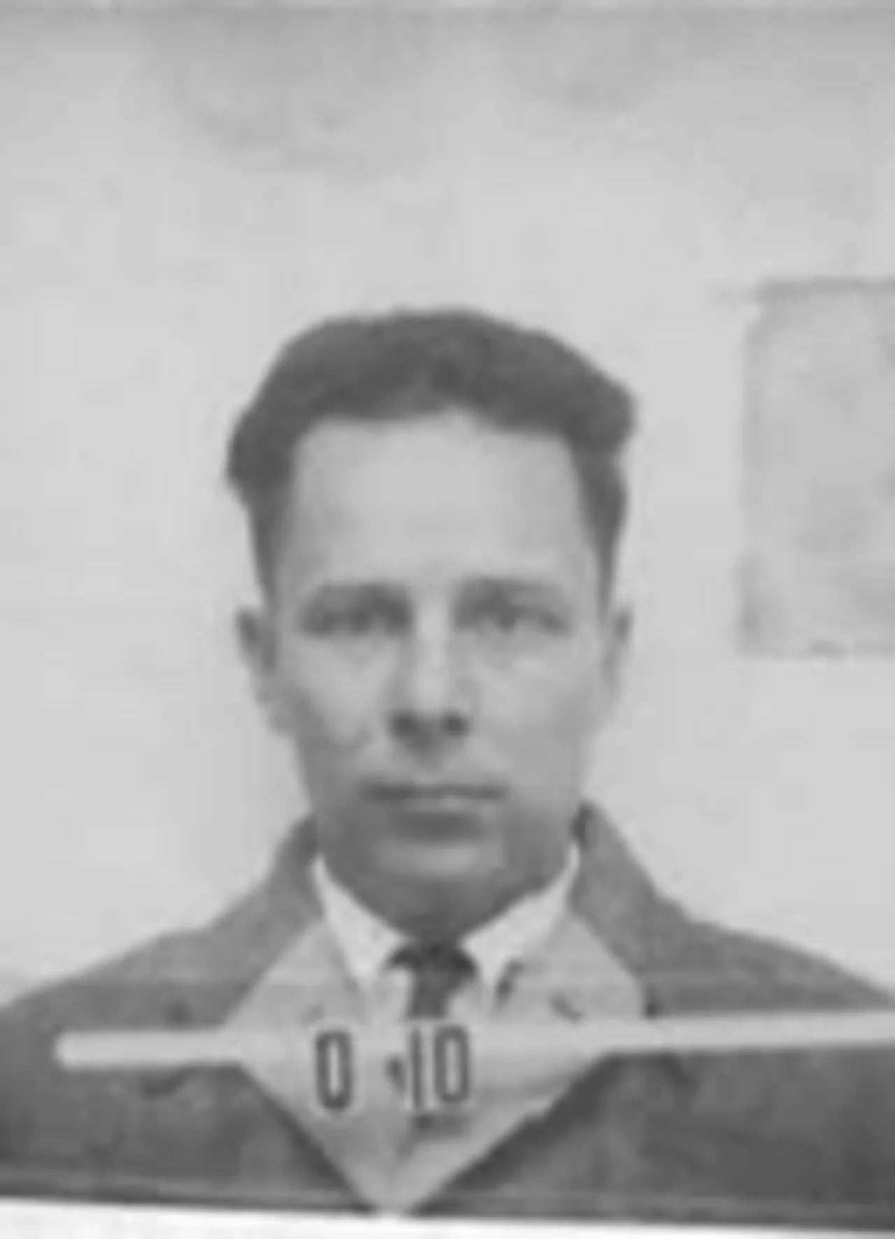 Portrait of Lindsay Helmholz (1909–1993) – memorial page